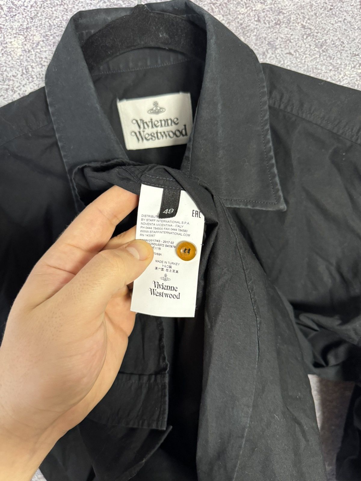 Vivienne Westwood Vivienne Westwood Orb Embroidered Logo Black Shirt Button Up Size US M / EU 48-50 / 2 - 9 Thumbnail