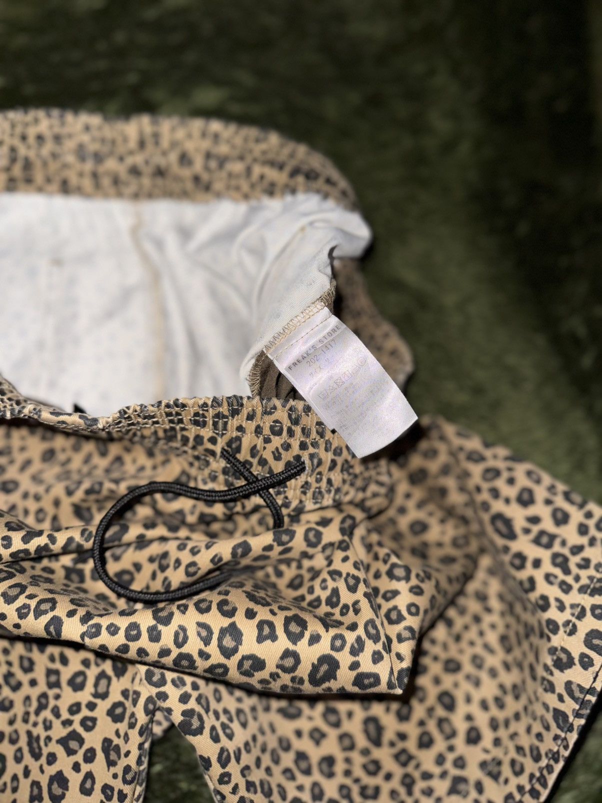Beams Japan [M] Freak’s Store Leopard Easy Shorts Size US 32 / EU 48 - 3 Thumbnail