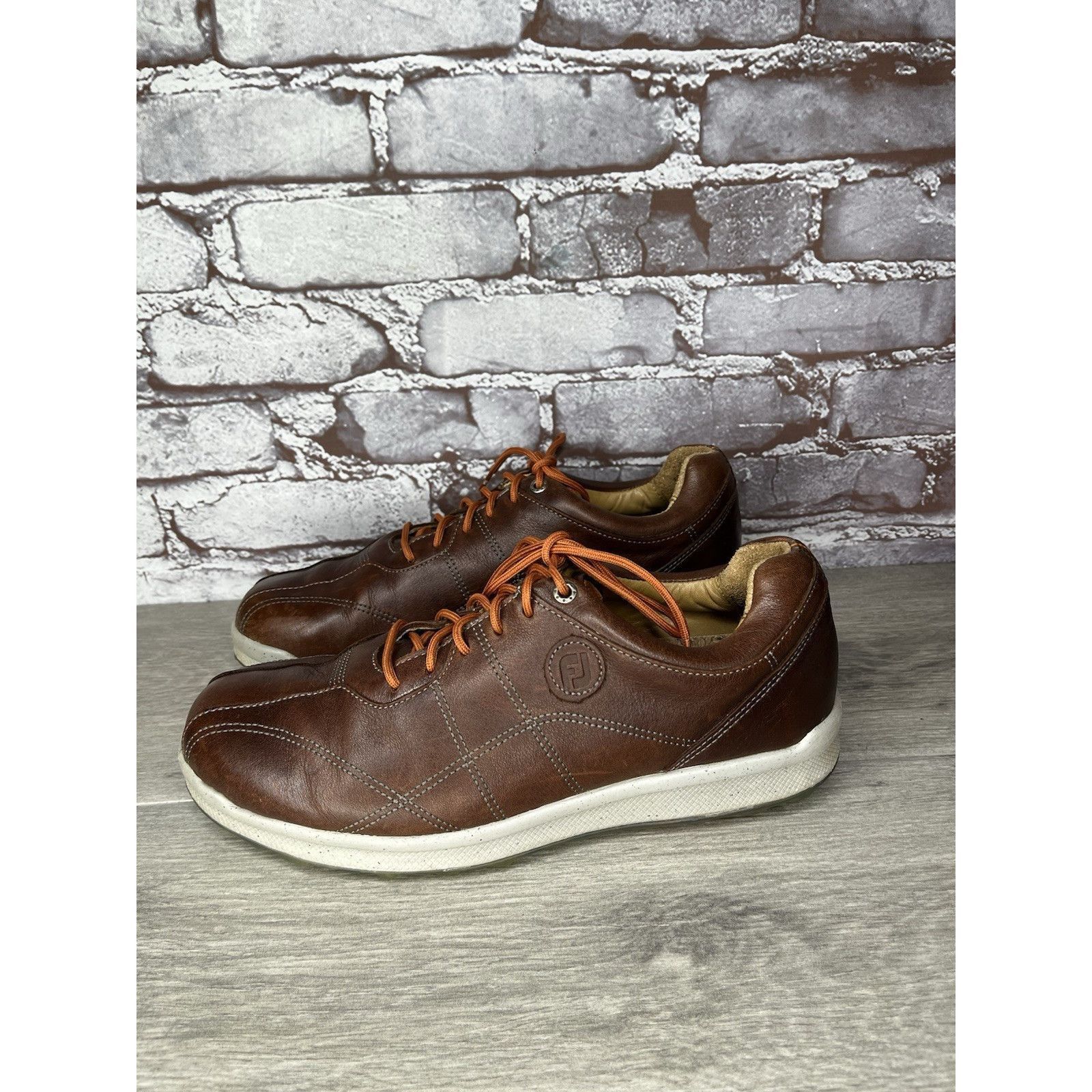 Footjoy FOOTJOY FJ VERSALUXE Spikeless Golf Shoes Size 8M US/41EU Br Size US 8 / IT 38 - 1 Thumbnail
