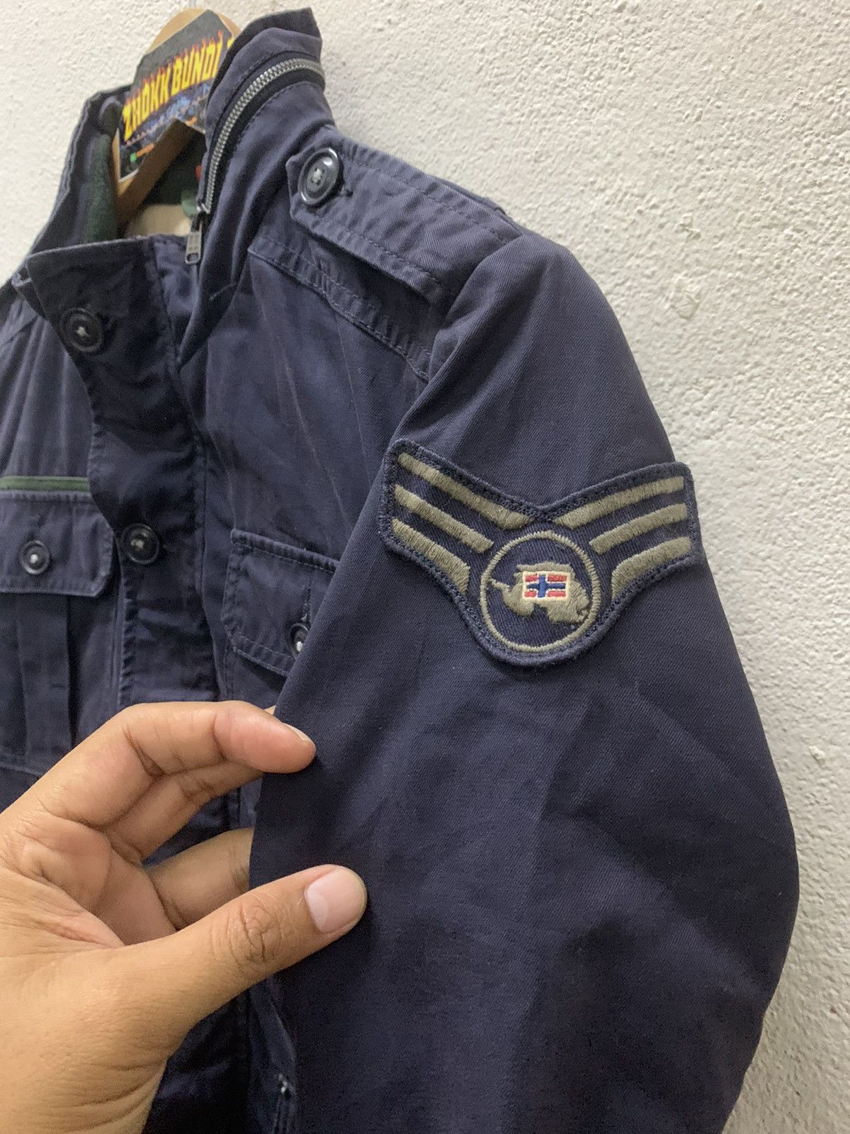 Japanese Brand × Napapijri Napapijri Sun Faded Multipocket Distressed Hooded Jacket Size US M / EU 48-50 / 2 - 7 Thumbnail