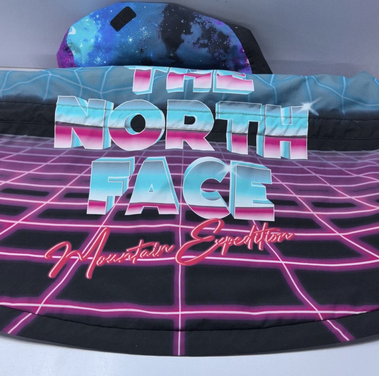 The North Face The North Face x INVINCIBLE Printed Mountain Light Jacket Size US S / EU 44-46 / 1 - 17 Thumbnail