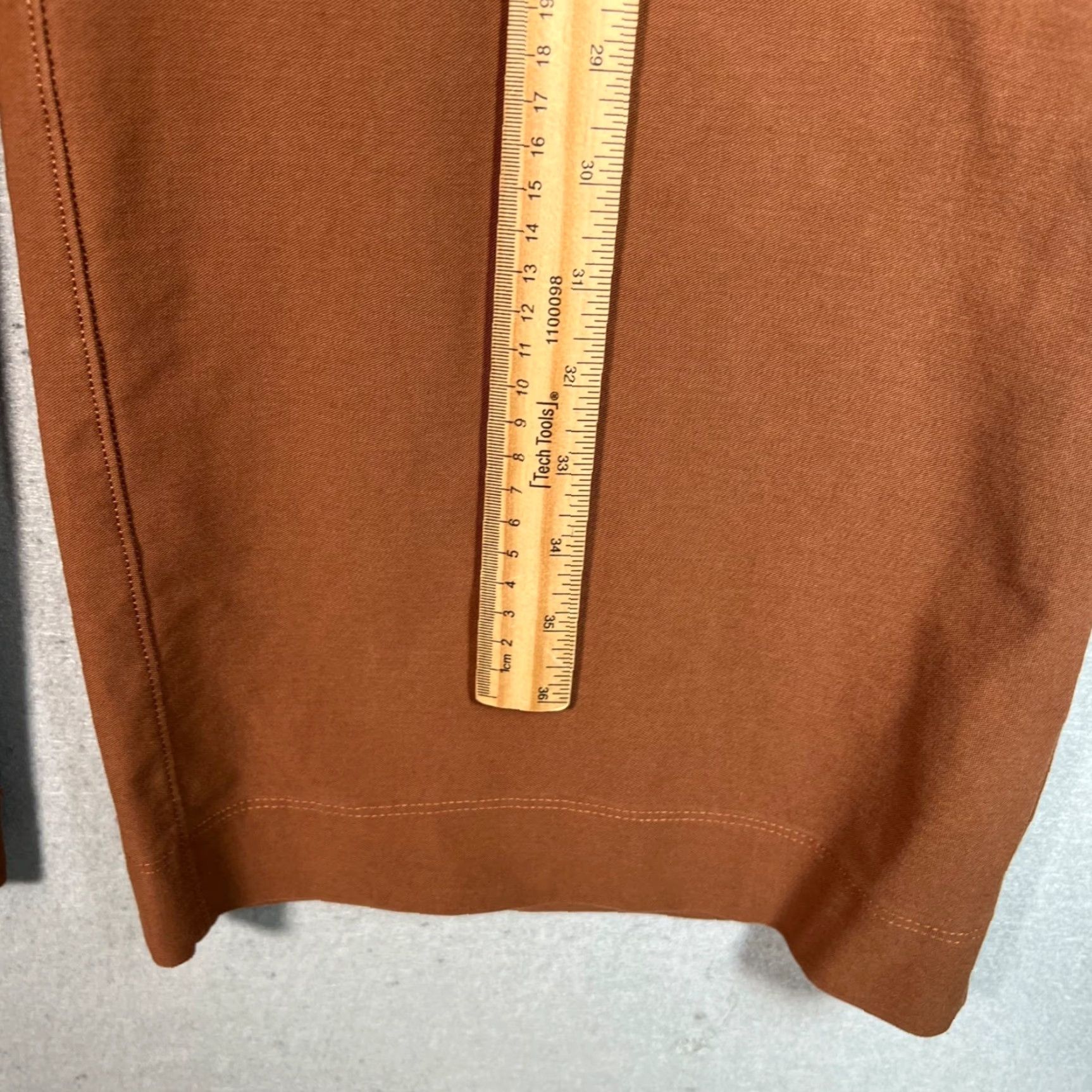Lululemon Lululemon City Sleek Womens 32 Rust Brown Wide Leg Chino Pants Stretch Pants Chino City Womens 32 Brown Stretch Logo Pockets Wide-Leg 8/10 Vintage No Size 24" / US 00 / IT 34 - 5 Thumbnail
