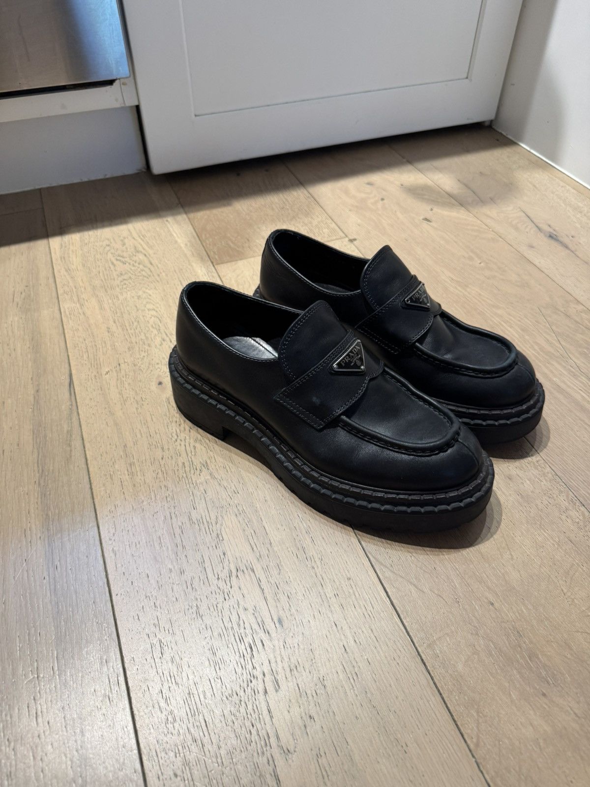 Prada Prada Logo Plaque Slip-On Loafers Size US 9 / EU 42 - 2 Thumbnail