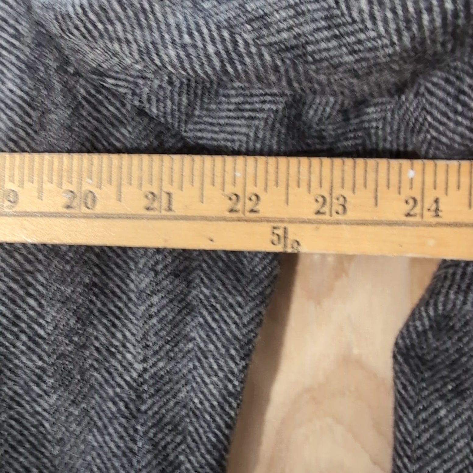 Brooks Brothers VINTAGE Brooks Brothers Charcoal Gray Tweed Herringbone 45L Blazer Single-Breasted 3-Button USA Mens Size ONE SIZE - 5 Thumbnail