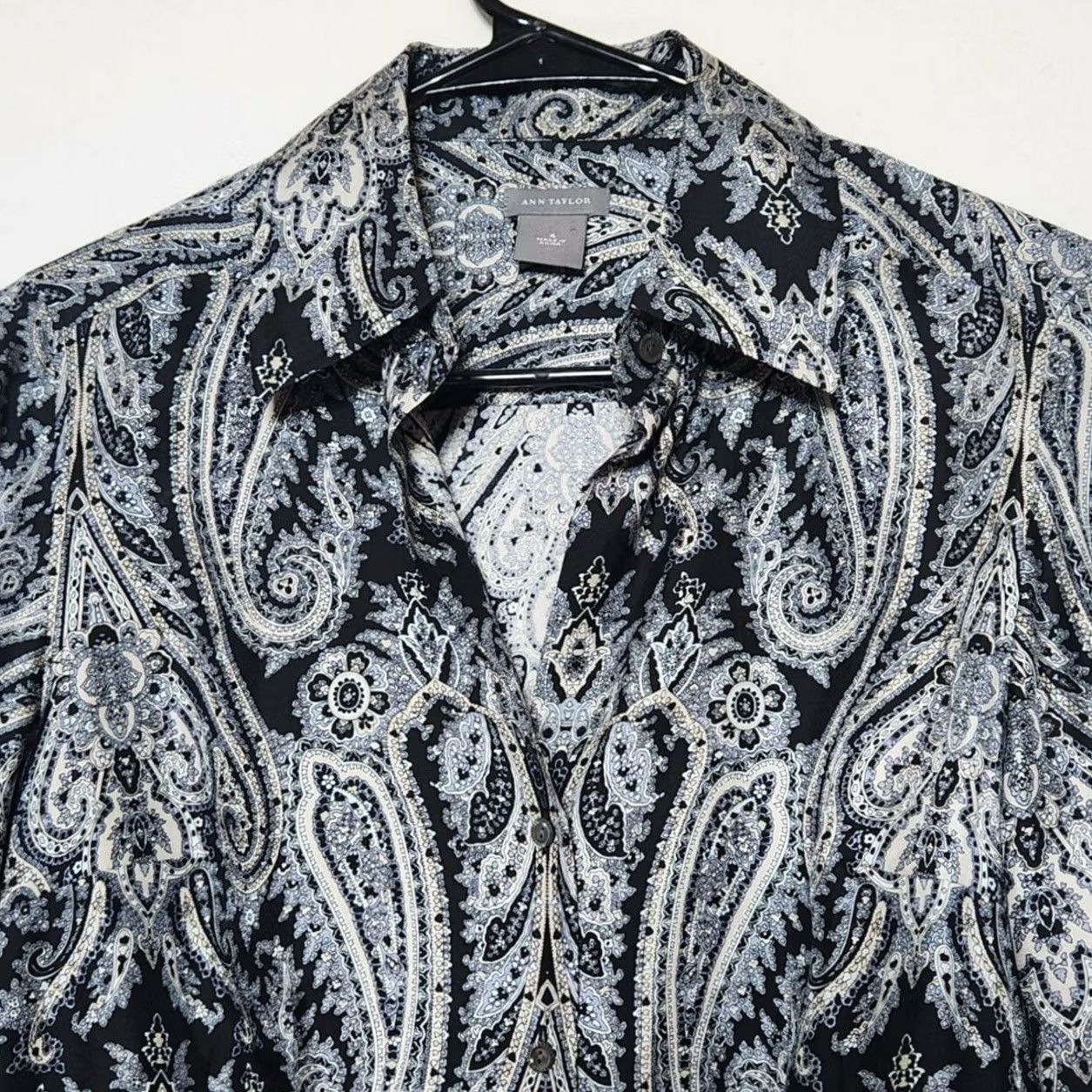 Ann Taylor Ann Taylor Blouse Shirt Silk Paisley Long Sleeve Button Up Collared 4 Multicolor Womens Size S / US 4 / IT 40 - 3 Thumbnail