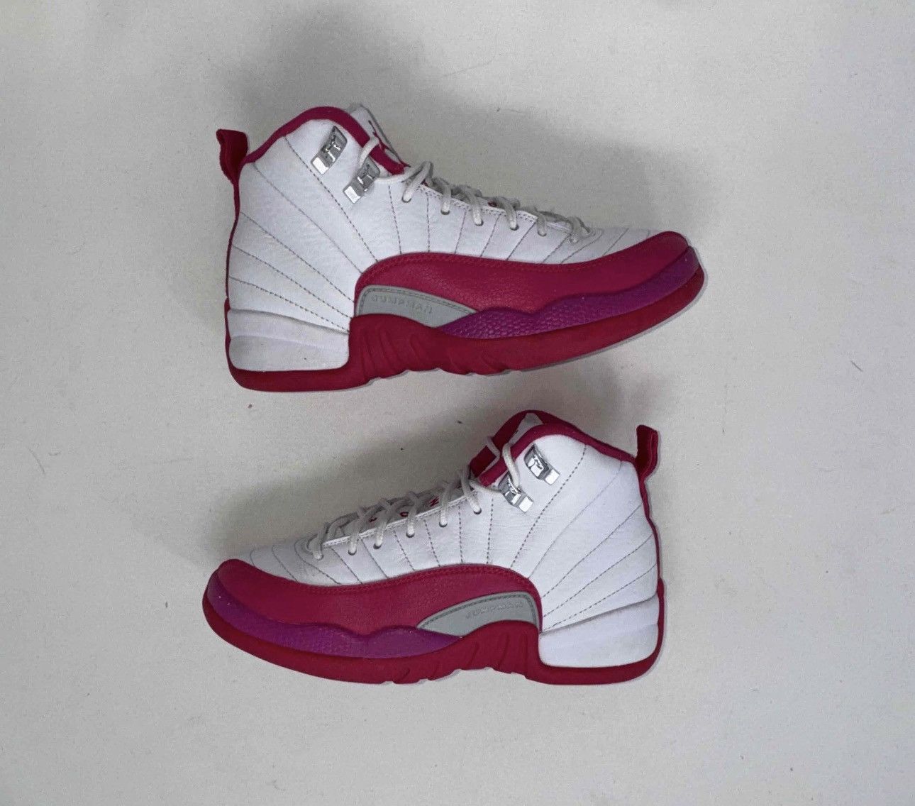 Jordan Brand Air Jordan 12 Retro GG ‘Vivid Pink’ - Youth Size 4.5/6W Size US 6 / IT 36 - 1 Thumbnail