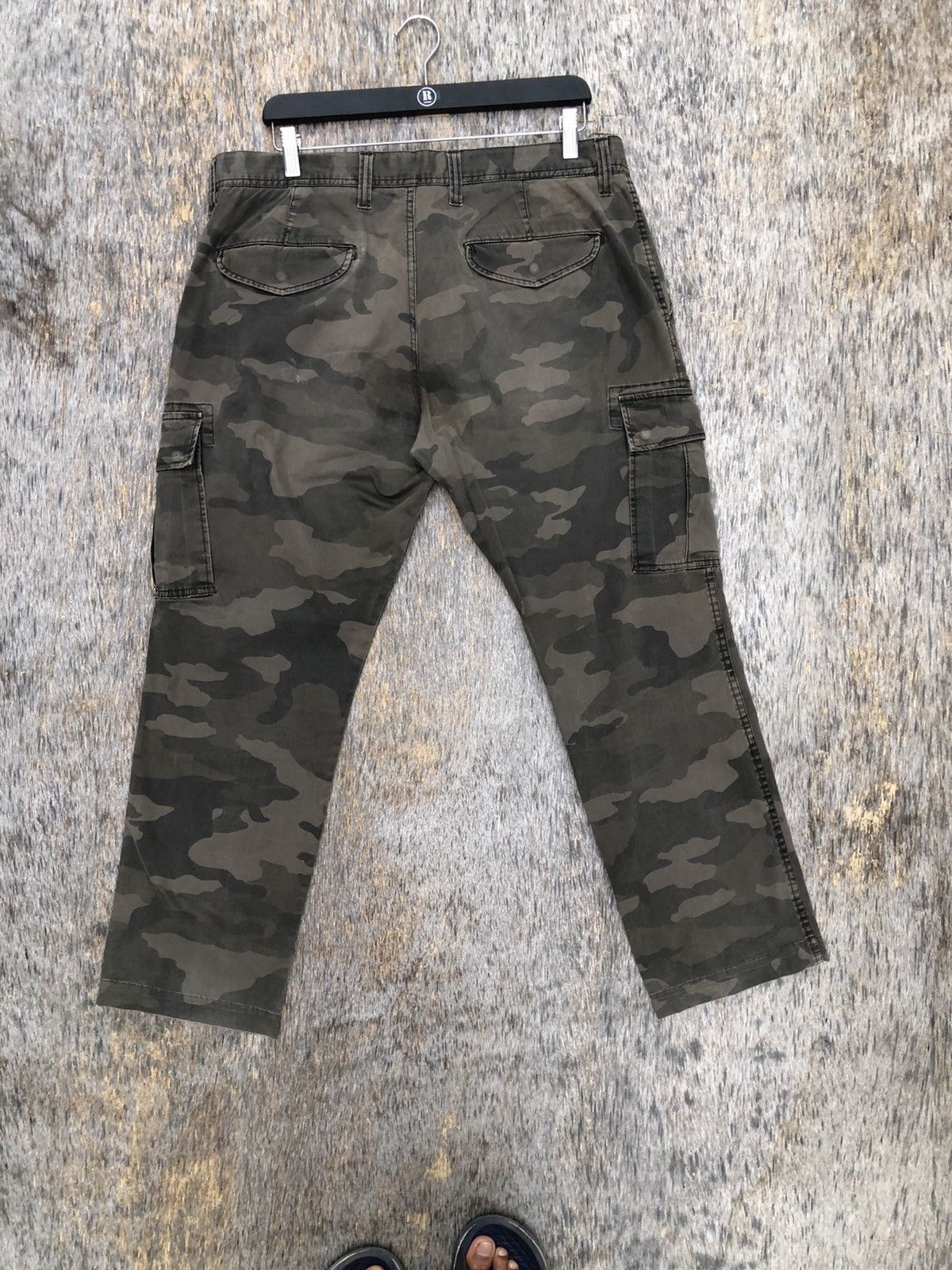 Japanese Brand Camouflage Cargo Multipocket Tactical Utility Pants W37xL37 Size US 37 - 8 Thumbnail