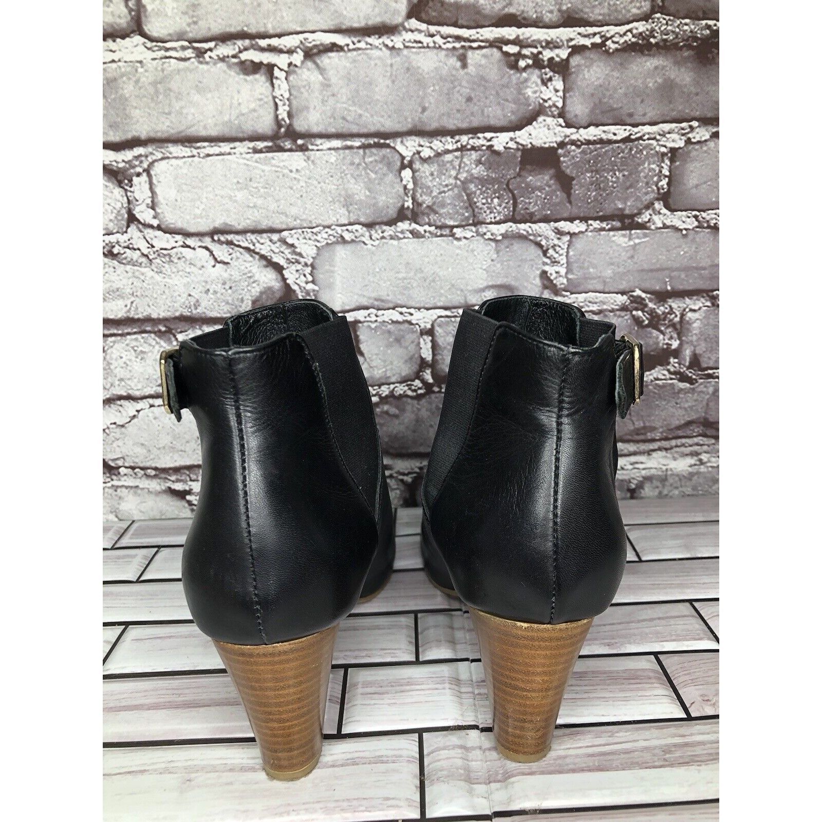 Other Minelli Black Leather Pointed BuckleStrap Heel Ankle Boots W Size US 8.5 / IT 38.5 - 4 Thumbnail