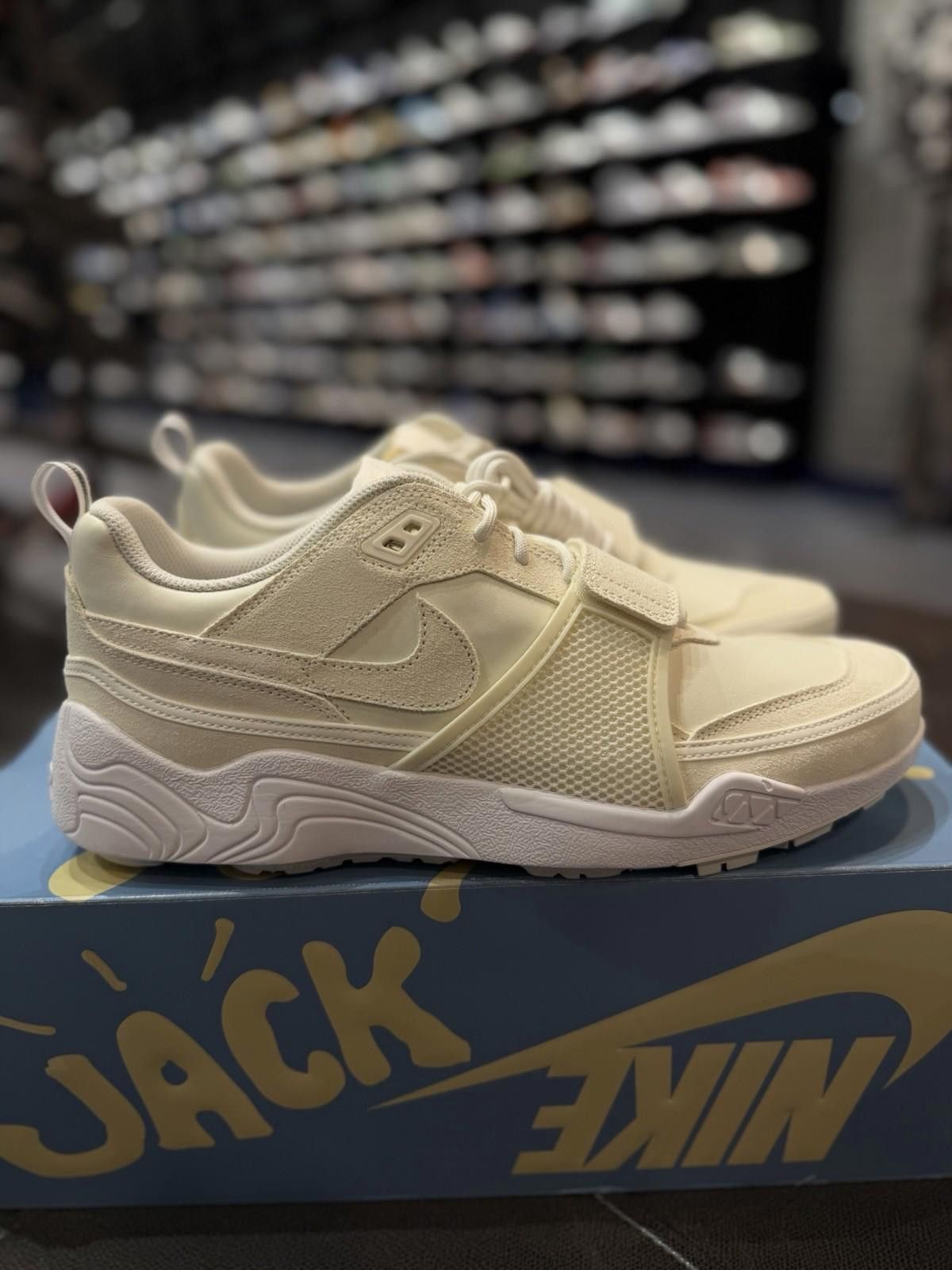Nike Nike Travis Scott Zoom Field Jaxx SP Sail Size 13 White F&F Size US 13 / EU 46 - 2 Thumbnail