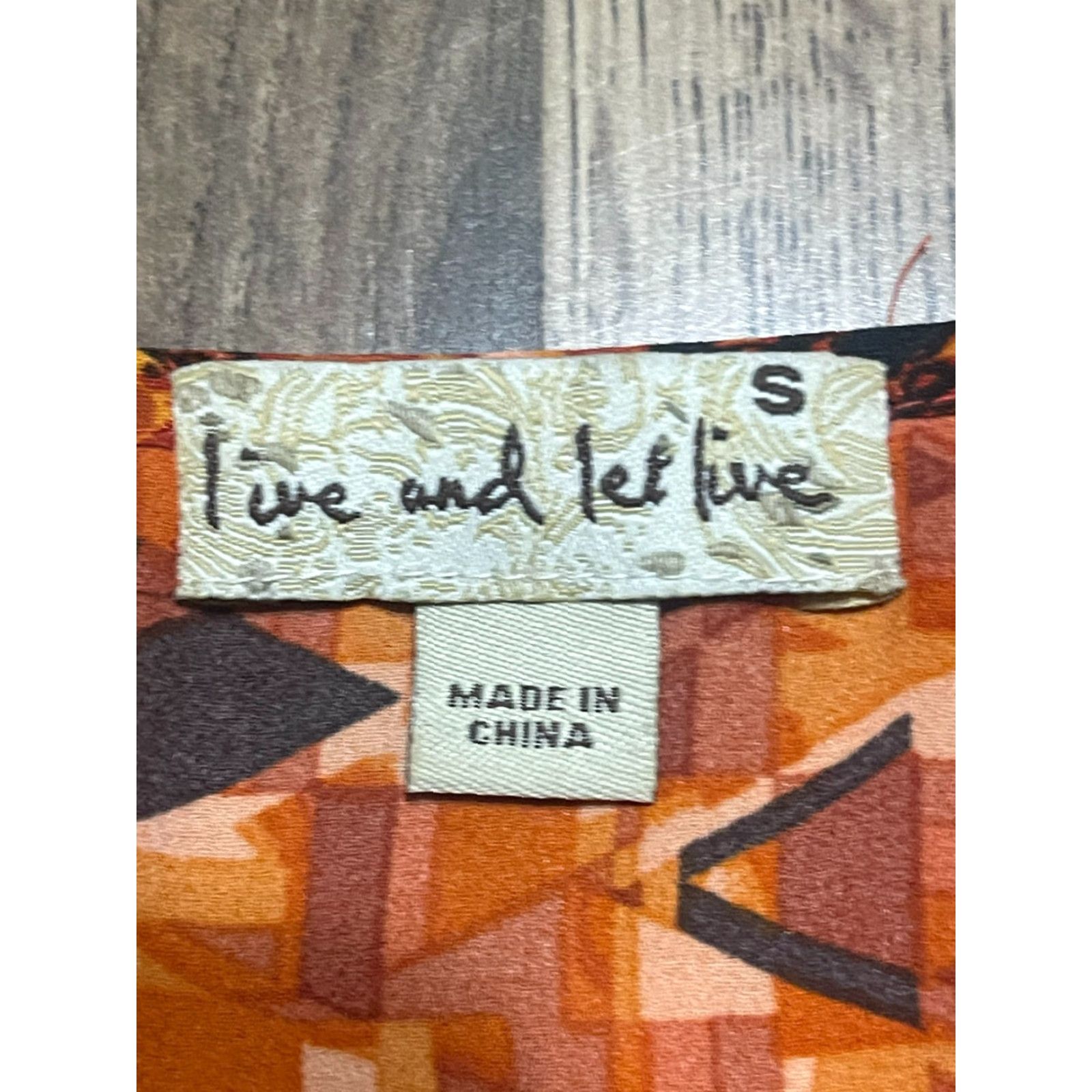 Olive Live And Let Live Shirt, Women’s Small, Orange Black, Allover Print, 3/4 Sleeve, T-Shirt, Casual, Regular Fit, Round Neck, Pullover, Size S Size S / US 4 / IT 40 - 7 Thumbnail