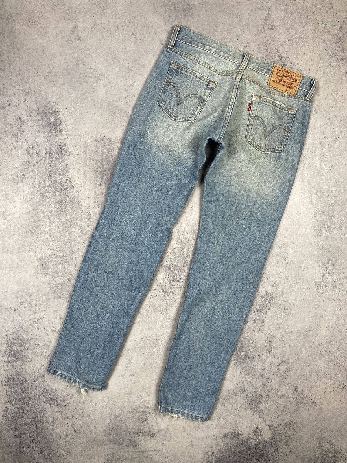 Designer × Levi's × Vintage Vintage 00s Levis 757 Wash Denim Jeans Y2K size 29 x 30 Size US 29 - 1 Thumbnail