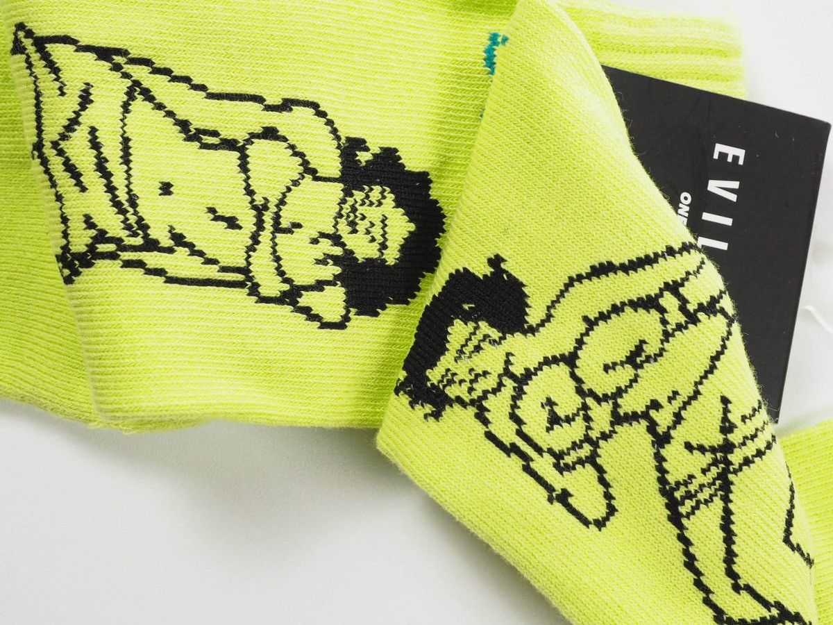 Japanese Brand EVILACT x STOOP Pinup Lady socks Size ONE SIZE - 5 Thumbnail