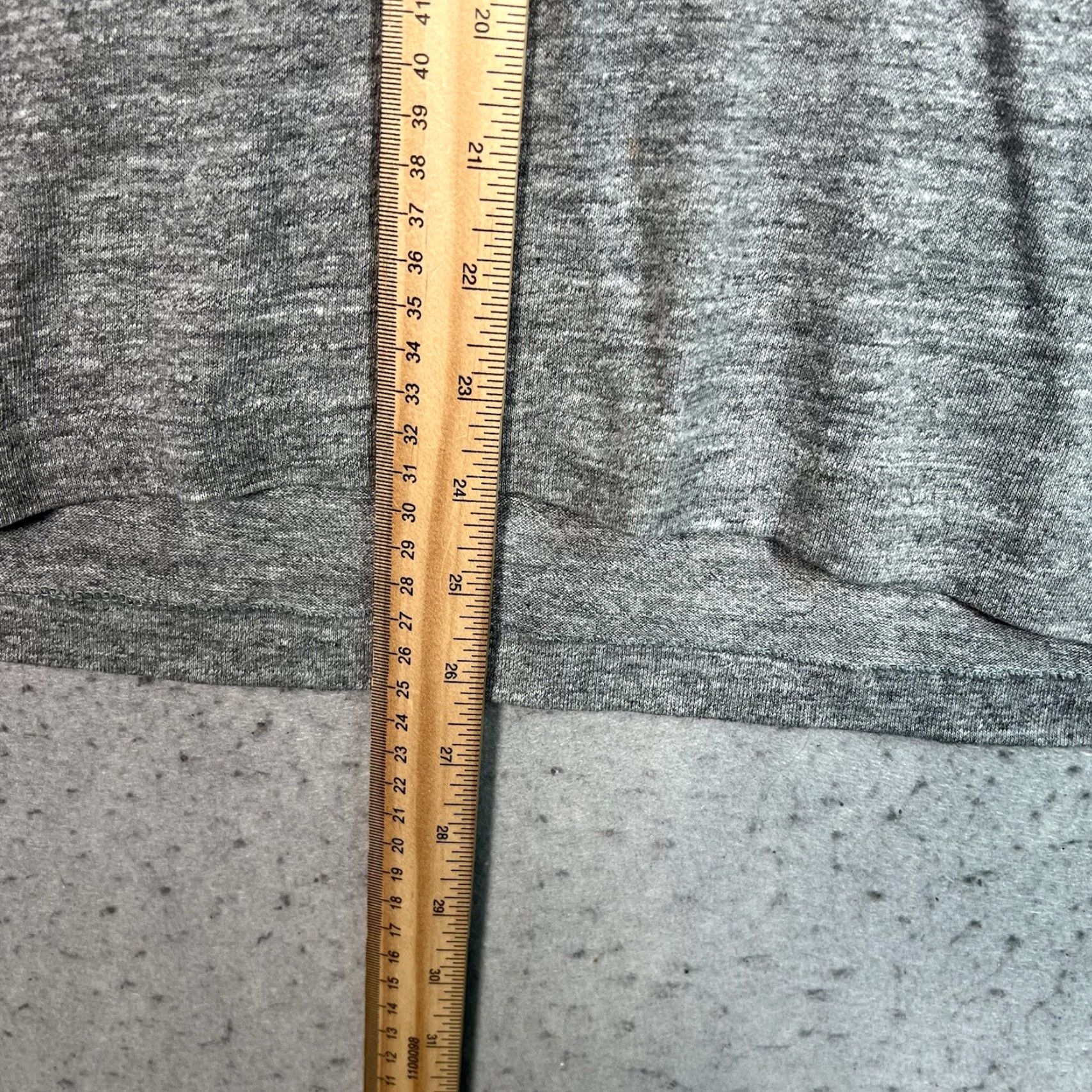 Nike VINTAGE Nike Swoosh T Shirt Adult Medium Gray Jerzees Tag USA Made Mens Size US M / EU 48-50 / 2 - 3 Thumbnail