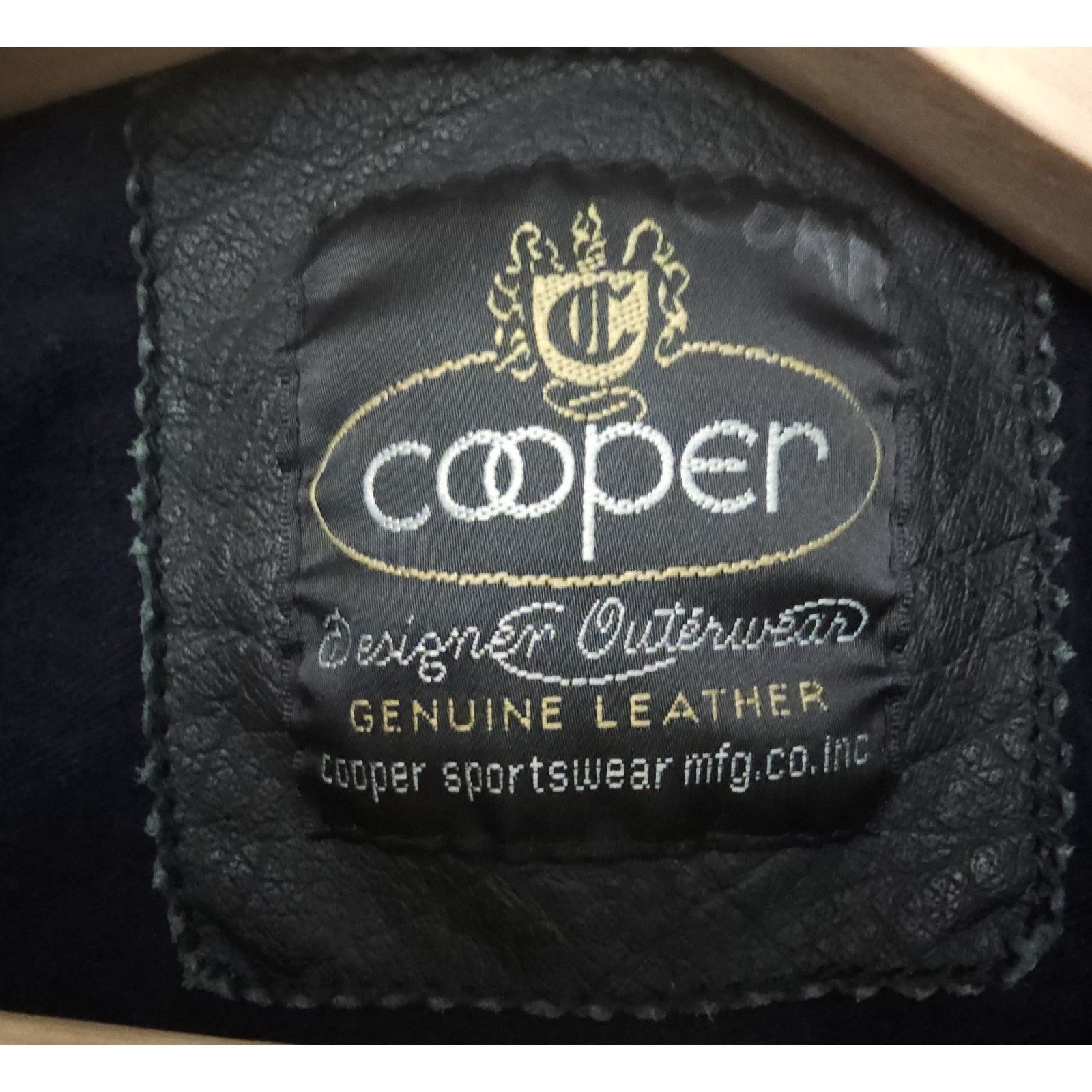 Cooper Vintage Cooper Leather Bomber 40 Black Fur Collar Sherpa Size US XXS / EU 40 - 6 Thumbnail