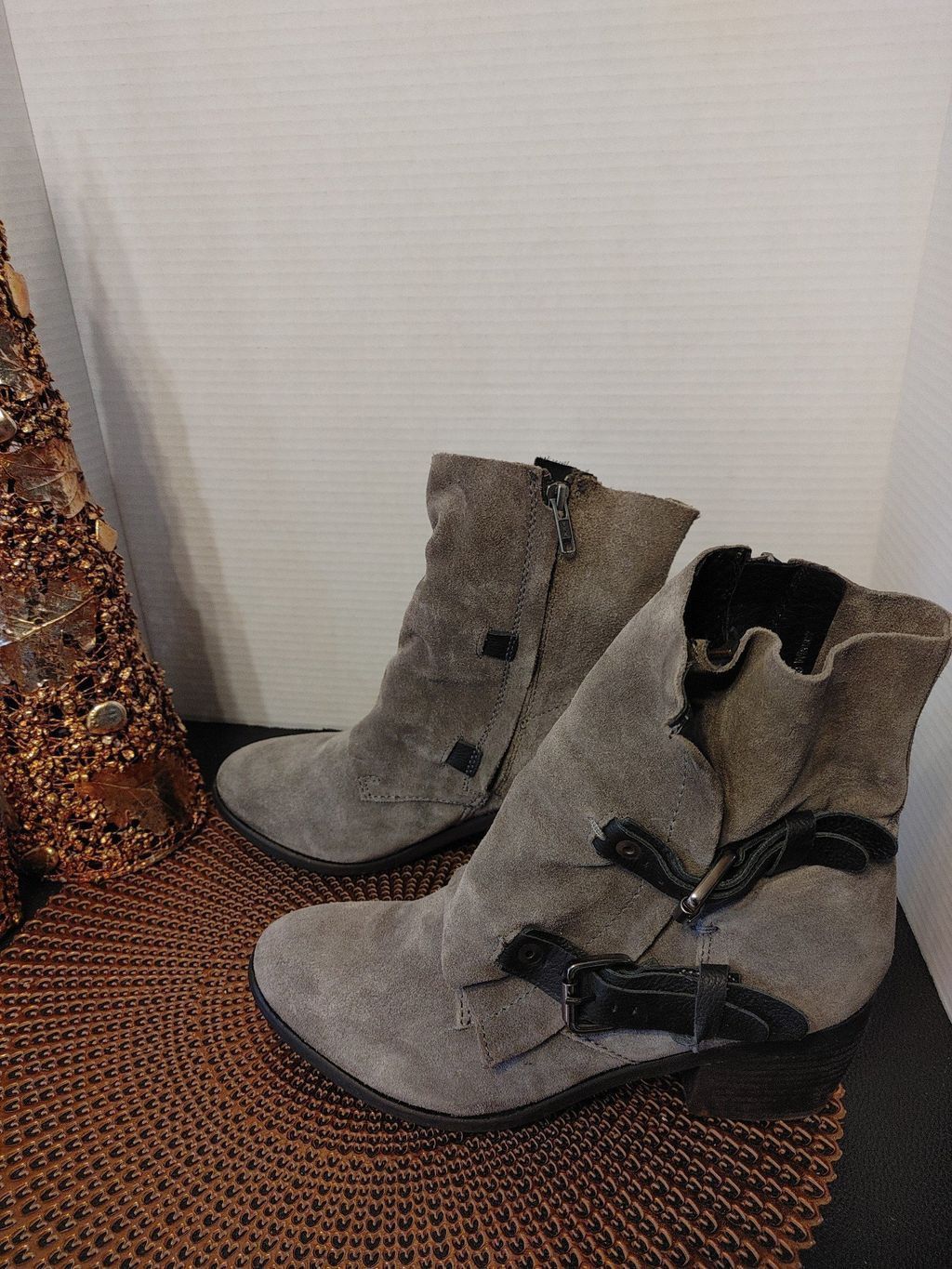 DIBA True Suede Boots Size 10