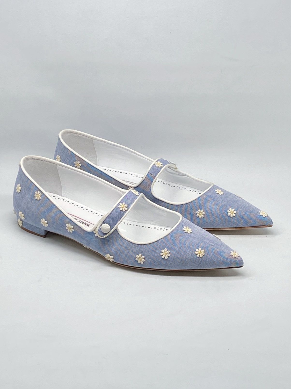 Manolo Blahnik Manolo Blahnik Campari Blue Mary Jane Ballet Flats size 38.5 Size US 8.5 / IT 38.5 - 10 Thumbnail