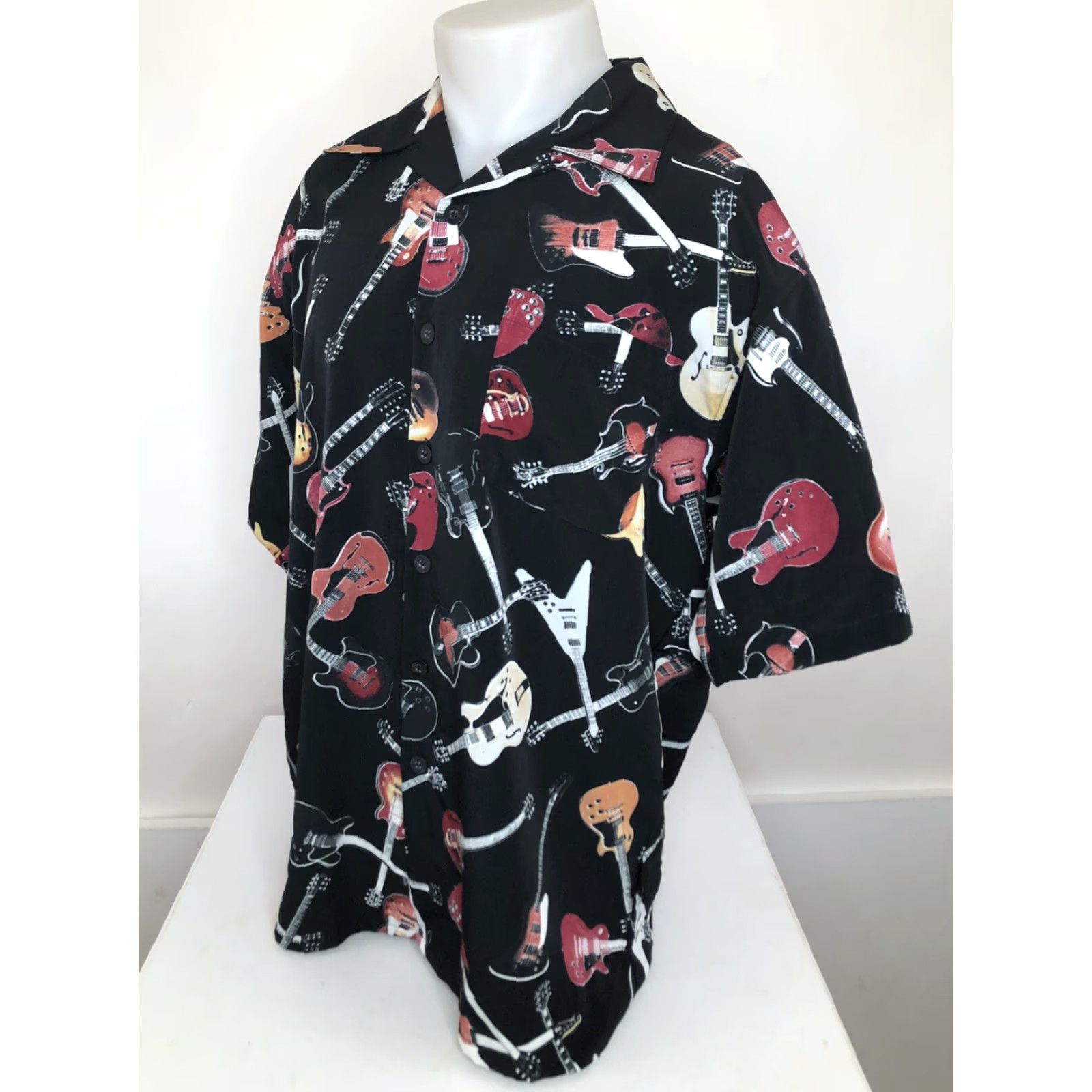Vintage GIBSON TOUR WEAR / DRAGONFLY Guitars All Over Aloha XL Shirt - EXCELLENT Shirt Mens XL Black Guitar Rock & Roll Aloha 90s Size US XL / EU 56 / 4 - 3 Thumbnail
