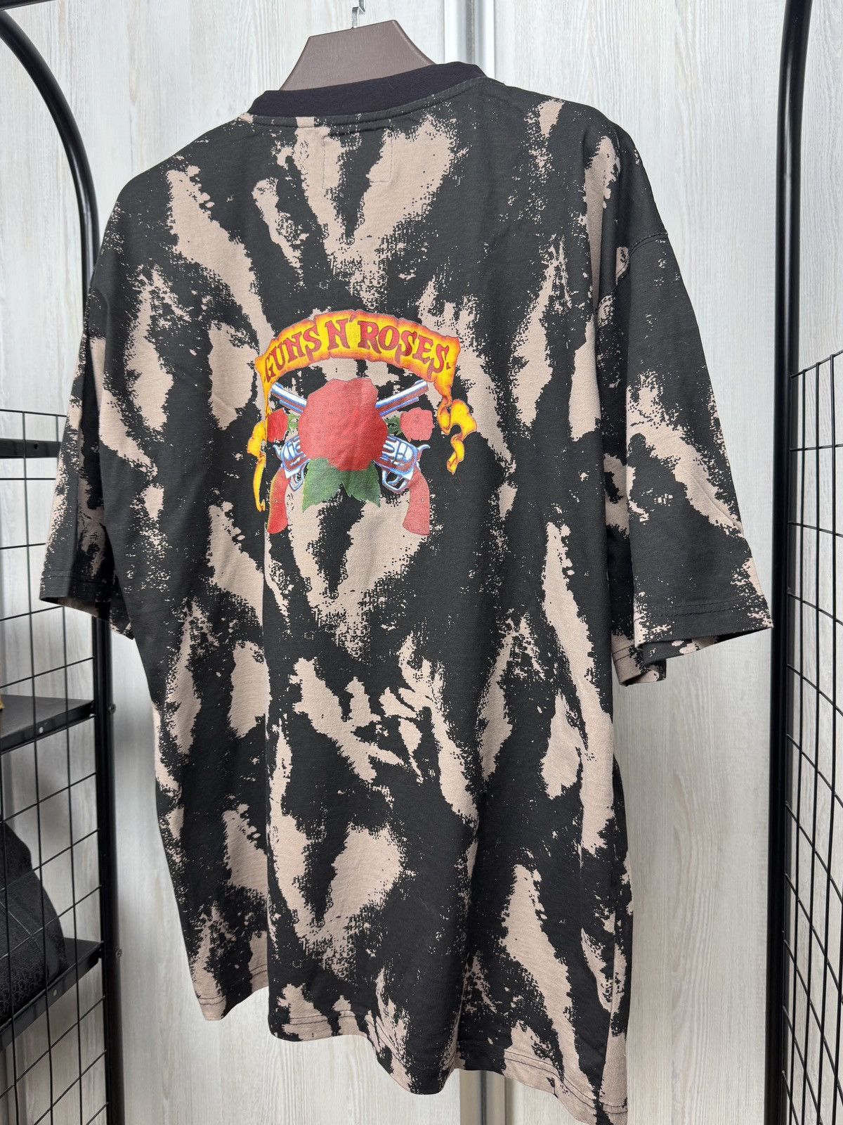 Brockum New Vintage Guns N Roses 1993 Licensed Brockum band T-shirt Size US XL / EU 56 / 4 - 10 Thumbnail