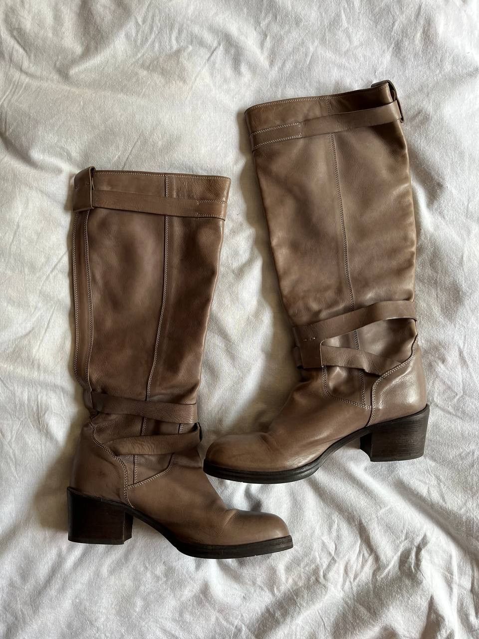 AGL × Vintage AGL vintage beige leather women's boots with straps Size US 7 / IT 37 - 3 Thumbnail