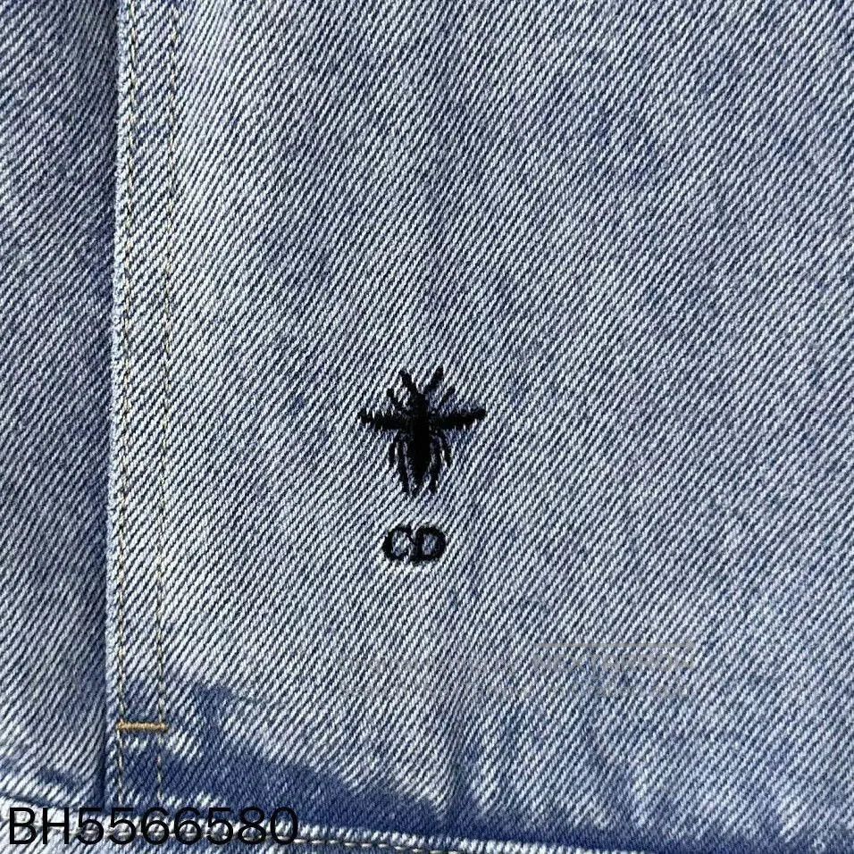 Dior distressed embroidered bee logo denim vest. Size US M / EU 48-50 / 2 - 3 Thumbnail