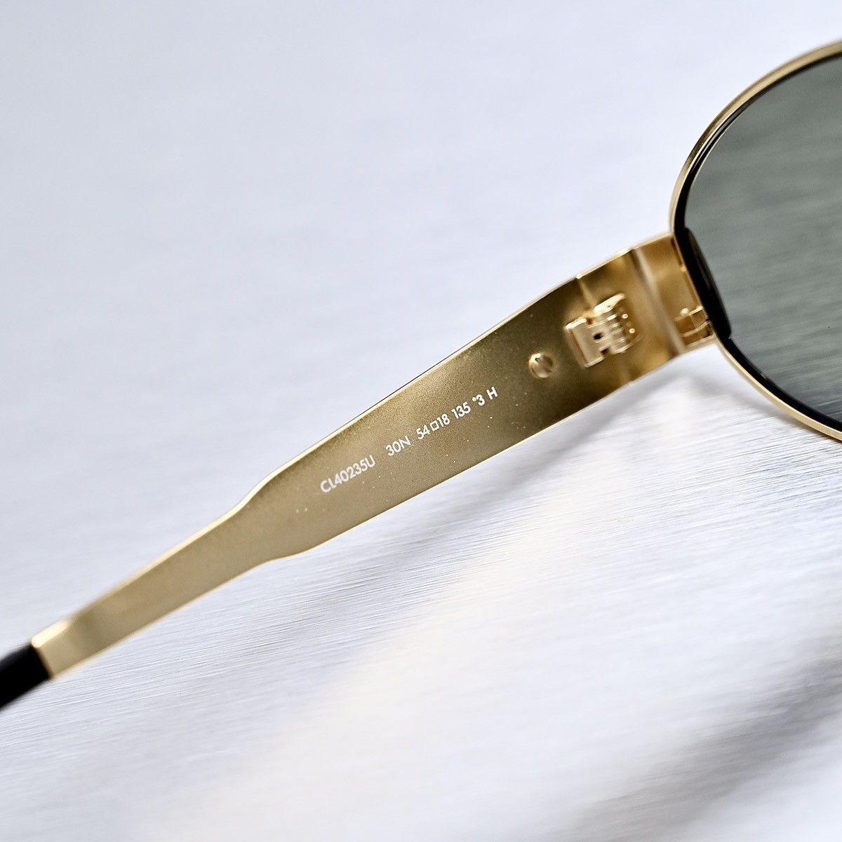 Yves Saint Laurent CELINE CL40235U SUNGLASSES Size ONE SIZE - 6 Thumbnail