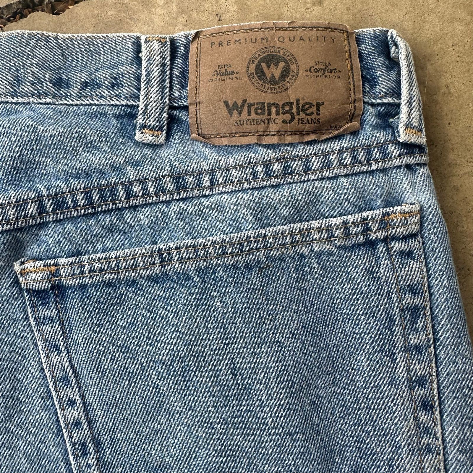 Wrangler Vintage wrangler Jean shorts Size US 36 / EU 52 - 3 Thumbnail