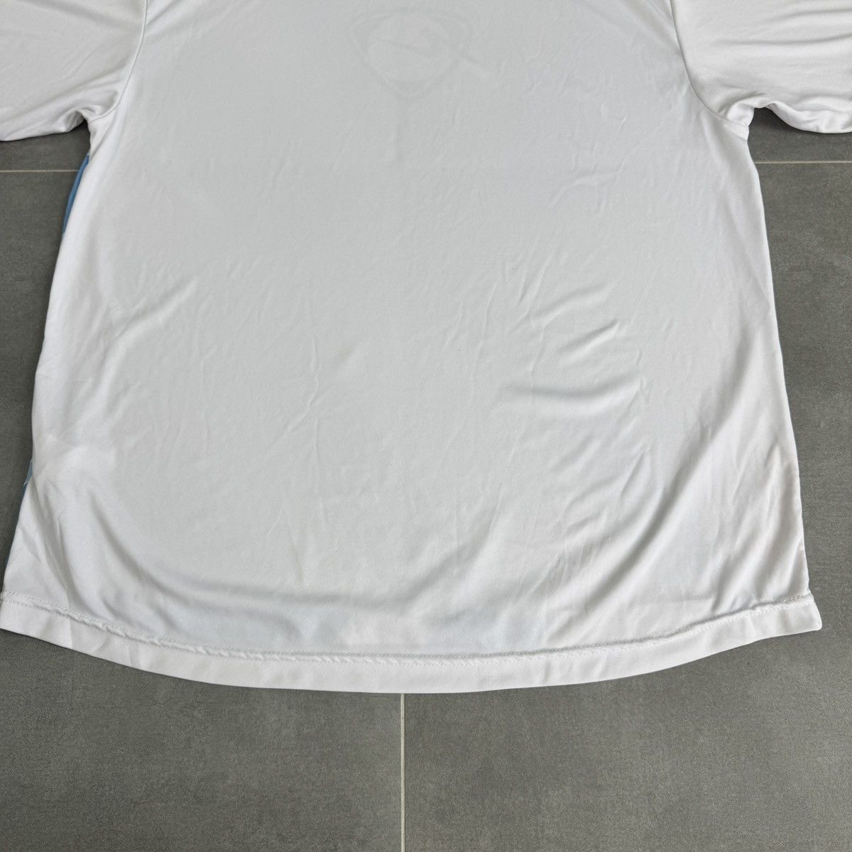 Nike Vintage Nike Dri-Fit TN Center Logo Shirt Jersey Y2K Men Size US L / EU 52-54 / 3 - 19 Thumbnail