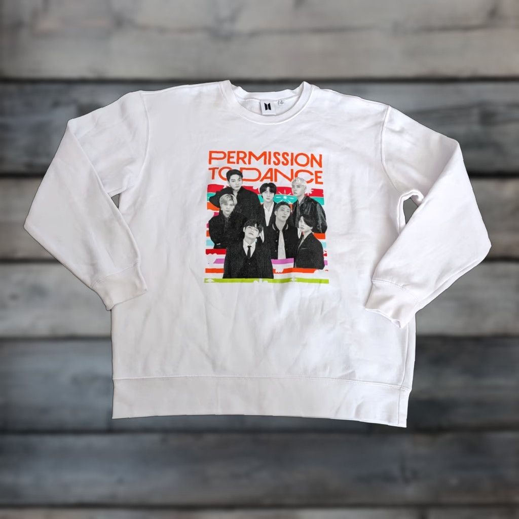 DANCER Official BTS Permission To Dance On Stage Crewneck Sweatshirt White Size XL EUC Size XL / US 12-14 / IT 48-50 - 1 Thumbnail