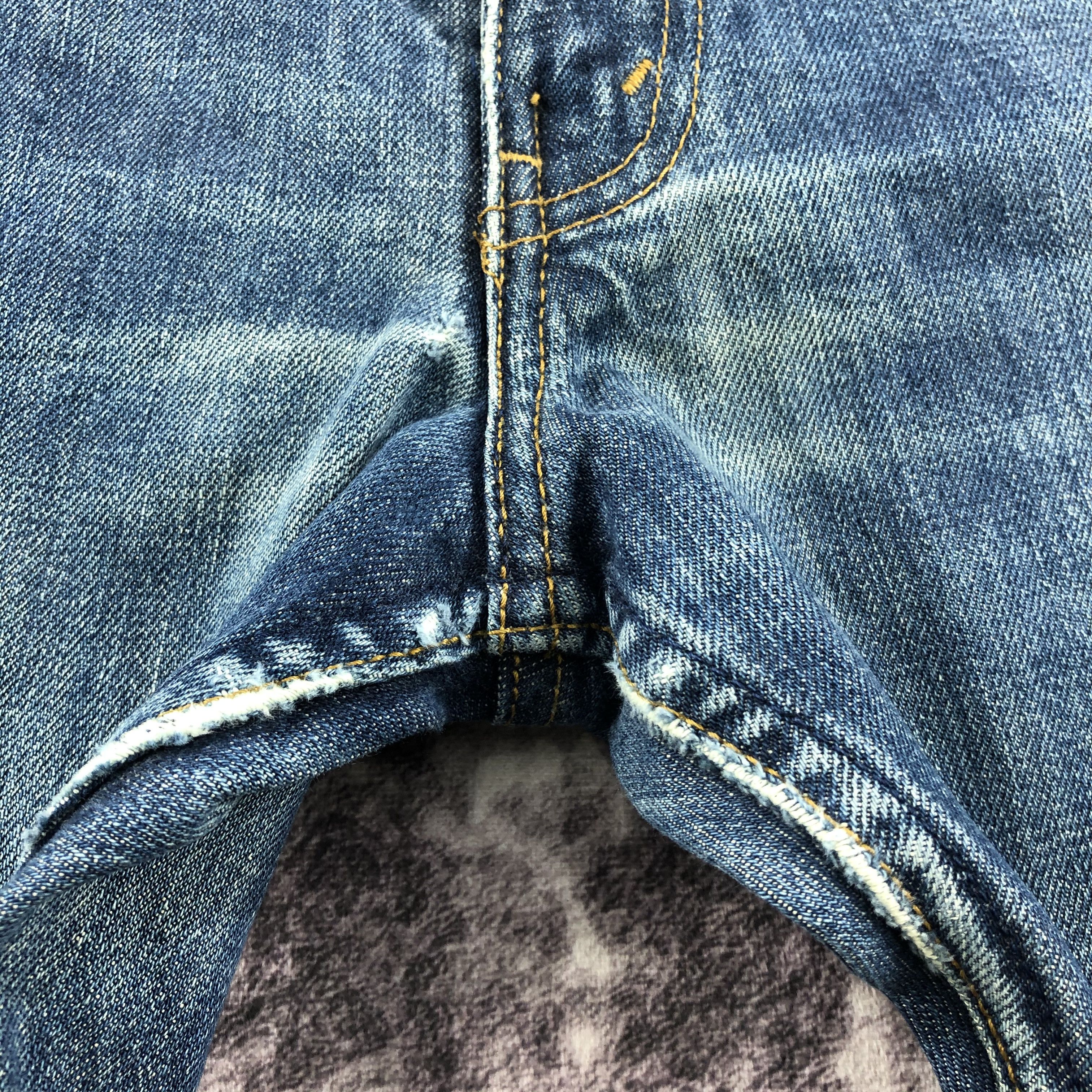 Levi's × Vintage Vintage 90s Blue Wash Levis 505 Jeans-JM2202 Size US 36 / EU 52 - 9 Thumbnail