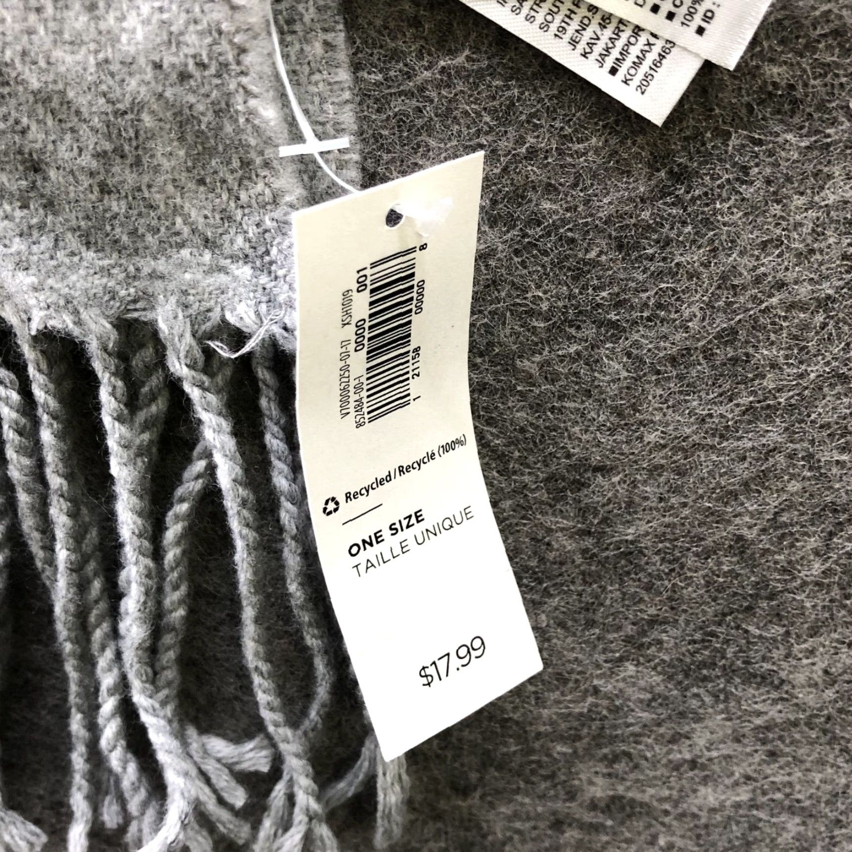 Old Navy VINTAGE OR NEW? Old Navy Winter Scarf - Rectangle Fringe - Unisex Knit Acrylic Gray, Neck Warmer, Fleece, One Size Size ONE SIZE - 7 Thumbnail