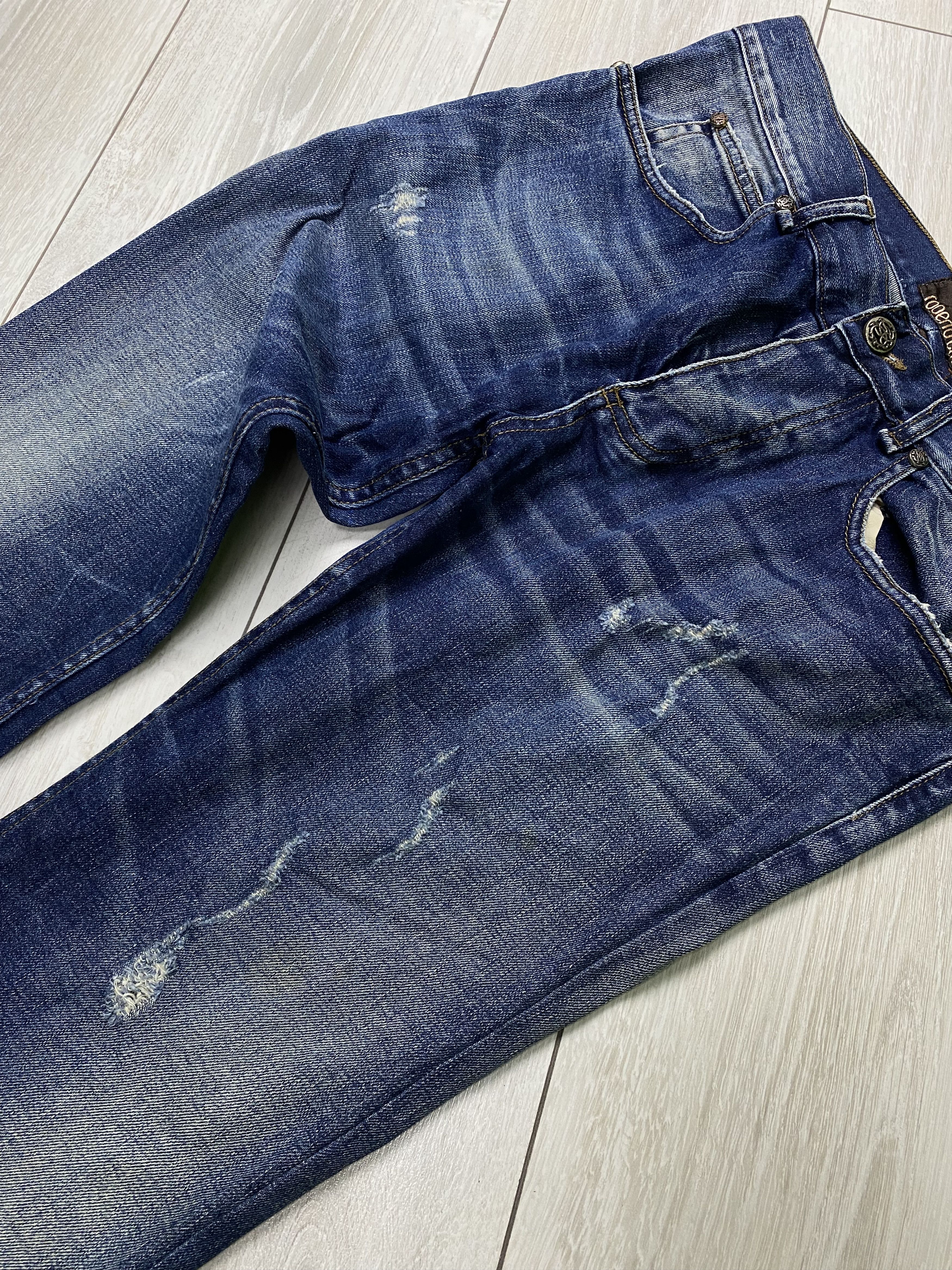 Roberto Cavalli Vintage Roberto Cavalli washed distressed logo skinny jeans Size US 32 / EU 48 - 14 Thumbnail