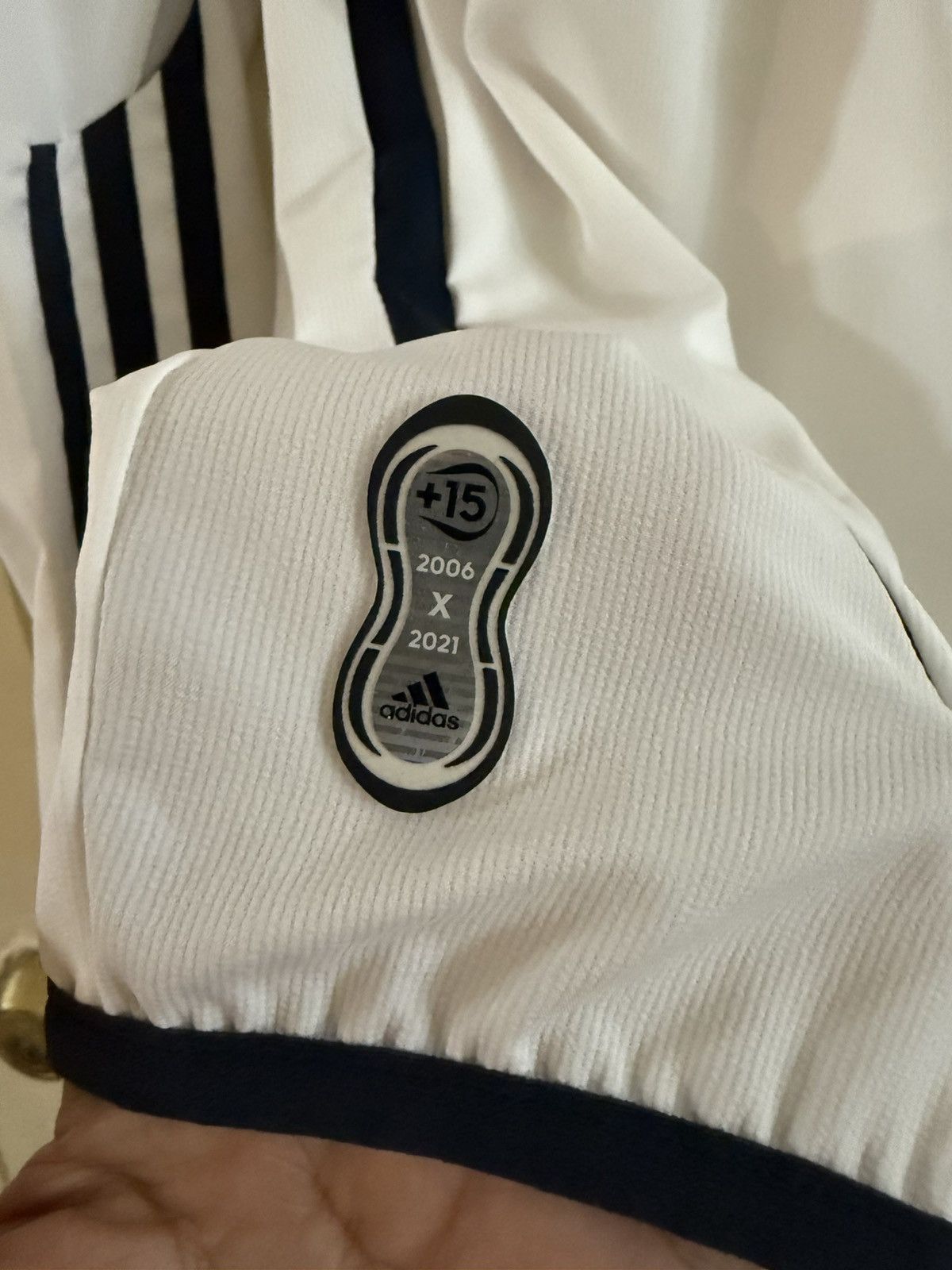 Adidas Adidas real madrid jacket Size US M / EU 48-50 / 2 - 2 Thumbnail