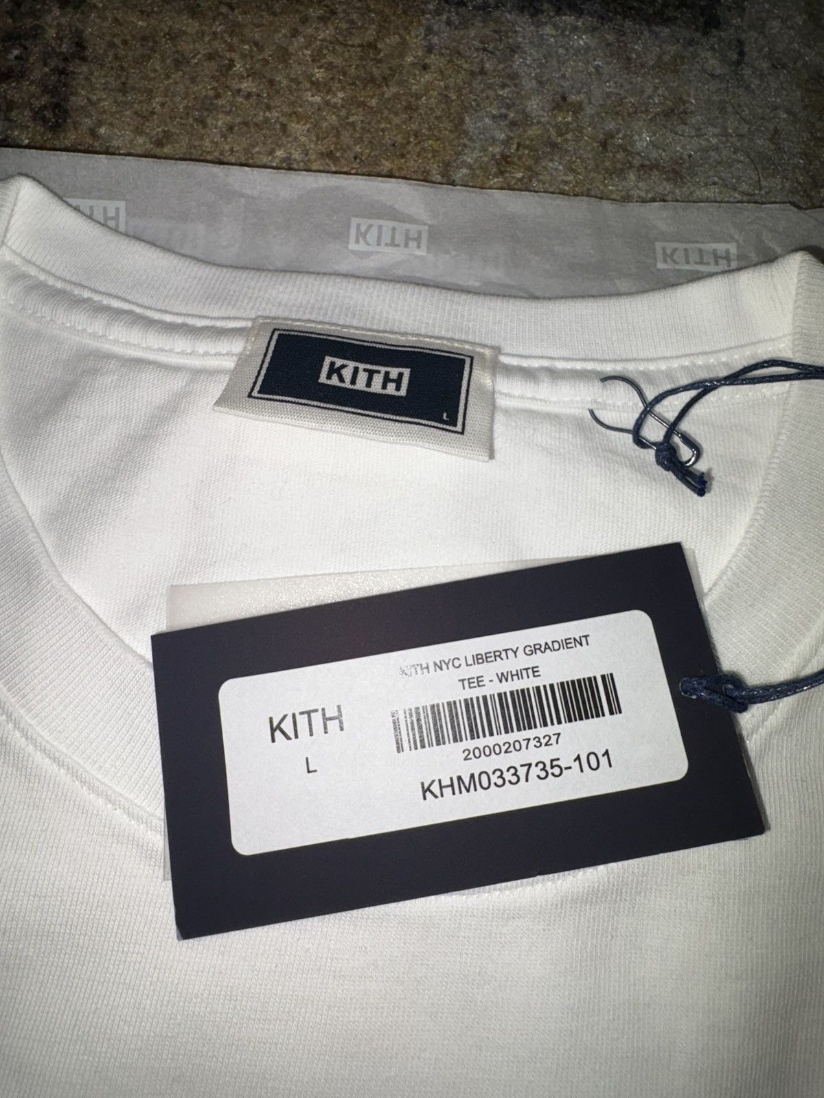 Kith × Ronnie Fieg Kith NYC Liberty Gradient Tee (NYC Instore Exclusive) Size US L / EU 52-54 / 3 - 3 Thumbnail