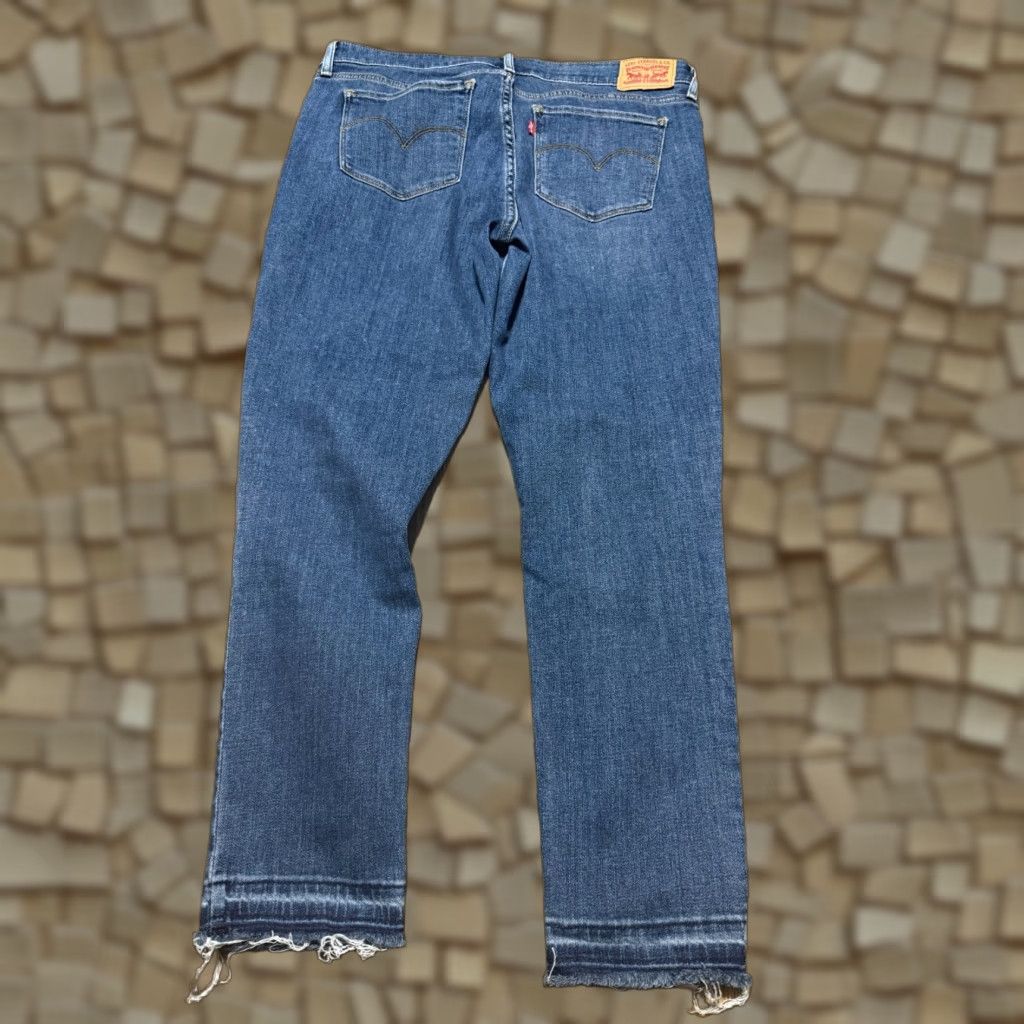 Levi's Levi's Jeans Women's 32 Blue Denim 711 Skinny Pockets Mid Rise Size 24" / US 00 / IT 34 - 1 Thumbnail