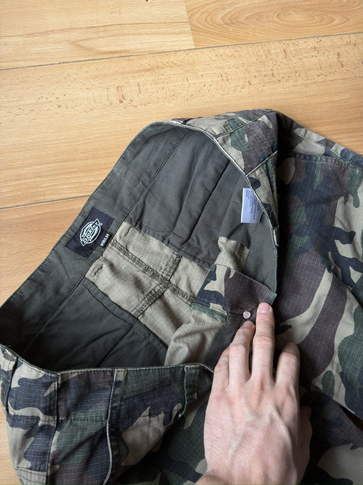 Dickies Dickies vintage camo joggers pants Size US 36 / EU 52 - 8 Thumbnail