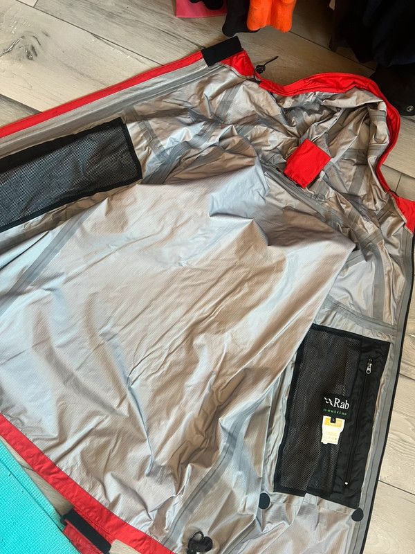 Goretex × Rab outdoor jacket Rab Neutrino latok alpine L Size US L / EU 52-54 / 3 - 4 Thumbnail