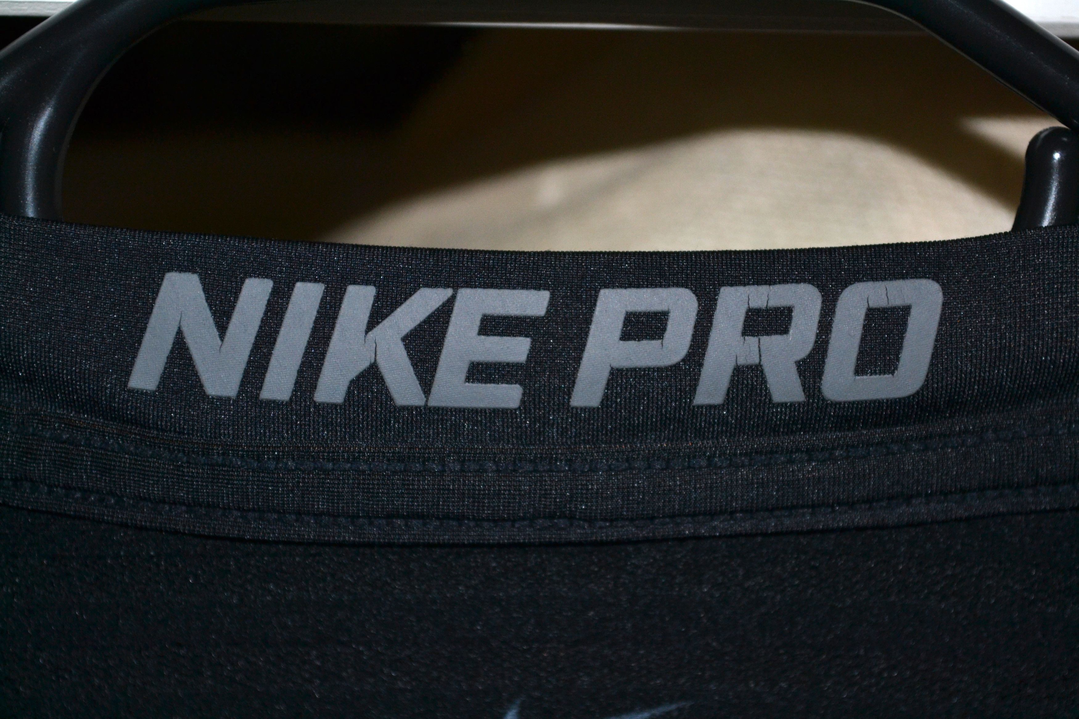 Nike Nike Pro Long Sleeve Rash Guard Size US M / EU 48-50 / 2 - 8 Thumbnail