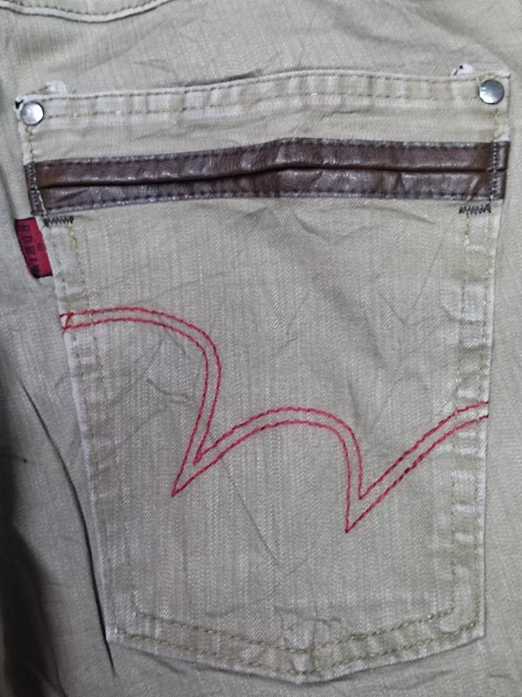 Edwin × Vintage VINTAGE EDWIN BEIGE COLOURWAY AND RARE DESING Size US 34 / EU 50 - 9 Thumbnail
