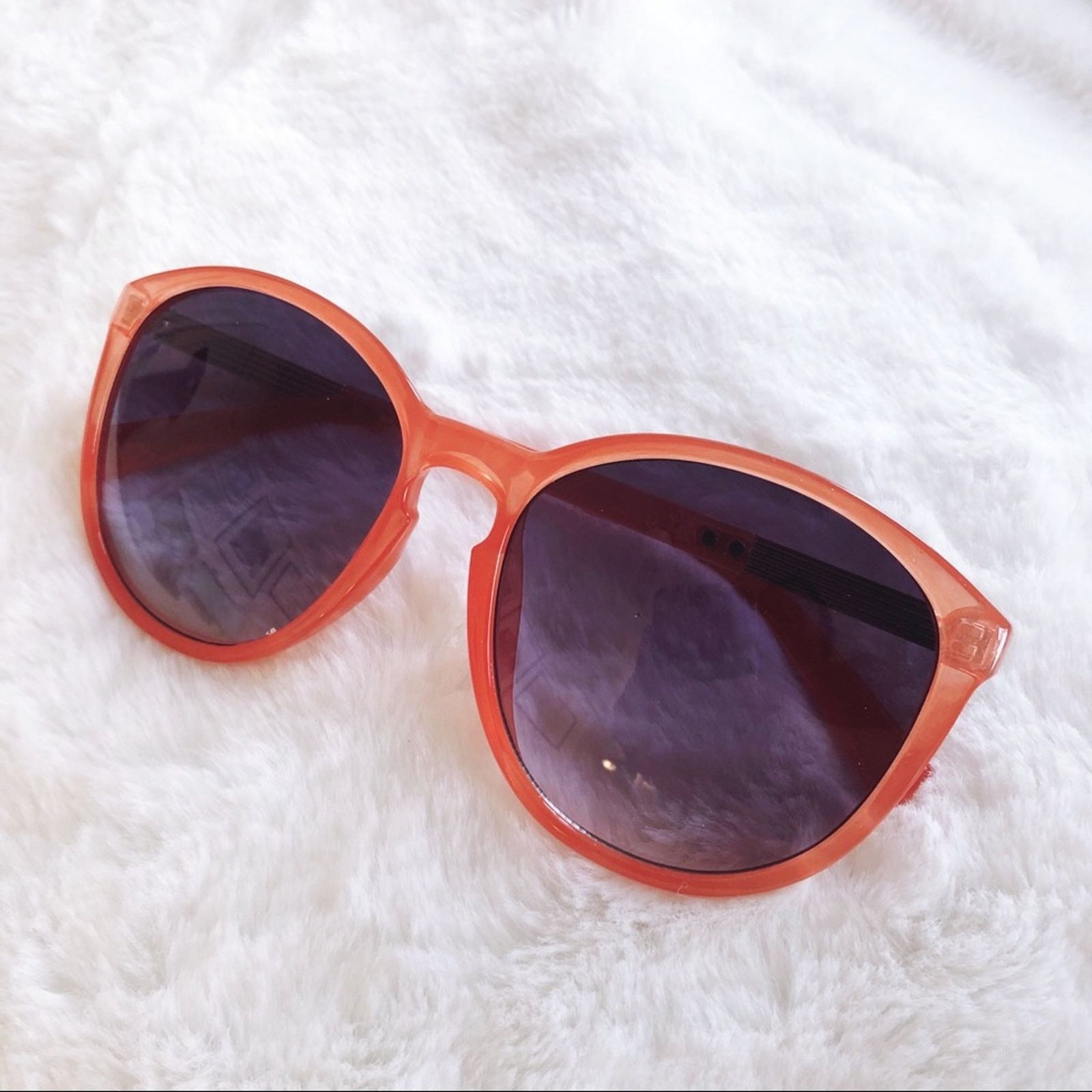 Other Celia Red Cat Eye Full Rim Sunglasses Size ONE SIZE - 3 Thumbnail