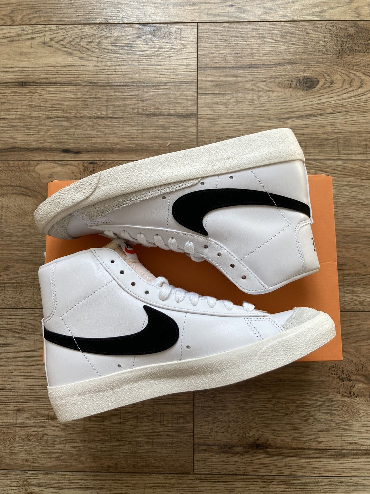 Nike Nike Blazer Mid 77 White Black (W) (CZ1055-100) 37.5 EU Size US 6.5 / IT 36.5 - 3 Thumbnail