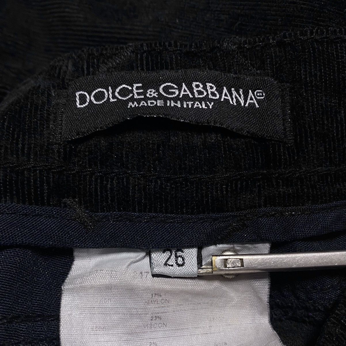 Dolce & Gabbana Women's Vintage D&G Black Corduroy Pattern Trousers Velvet Size 26" / US 2 / IT 38 - 13 Thumbnail