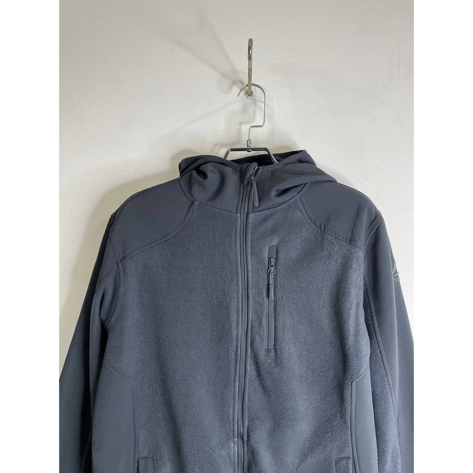 Reebok Vintage Reebok Black Full Zip Fleece Hoodie Jacket Size M Size US M / EU 48-50 / 2 - 2 Thumbnail