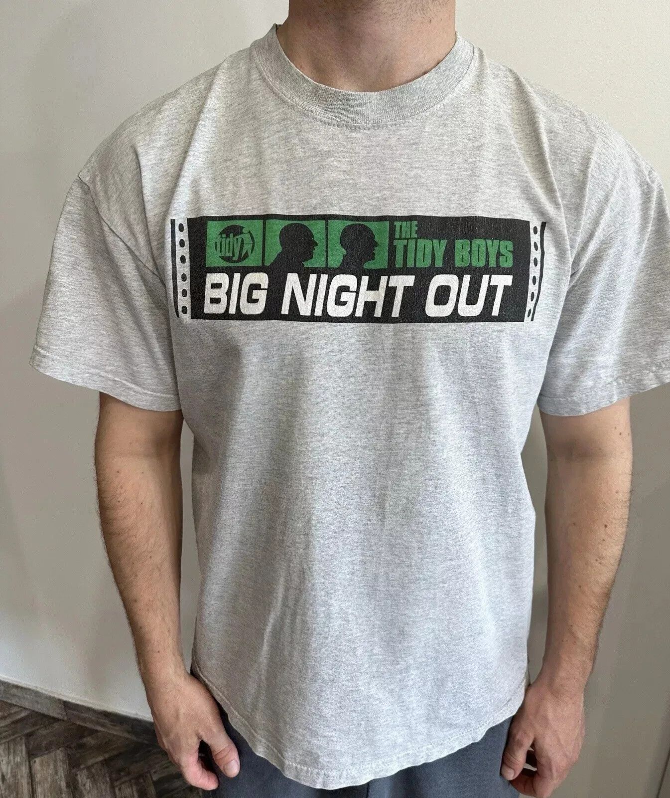 Fruit Of The Loom VINTAGE 2000s SHIRT THE TIDY BOYS BIG NIGHT DJ ELECTRONIC Size US L / EU 52-54 / 3 - 2 Thumbnail