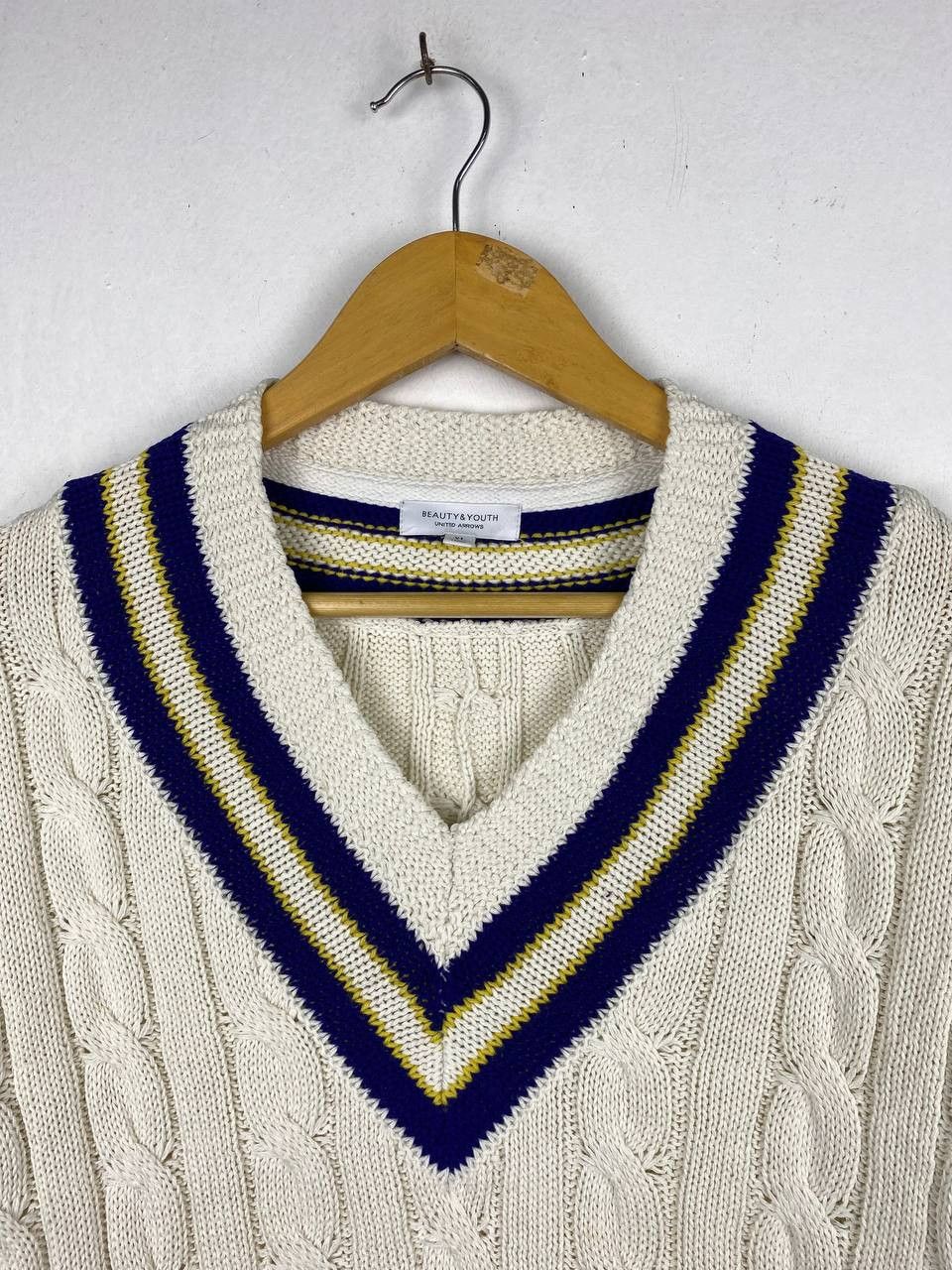 United Arrows beauty and youth by united arrows knitwear very nice design Size US XL / EU 56 / 4 - 2 Thumbnail