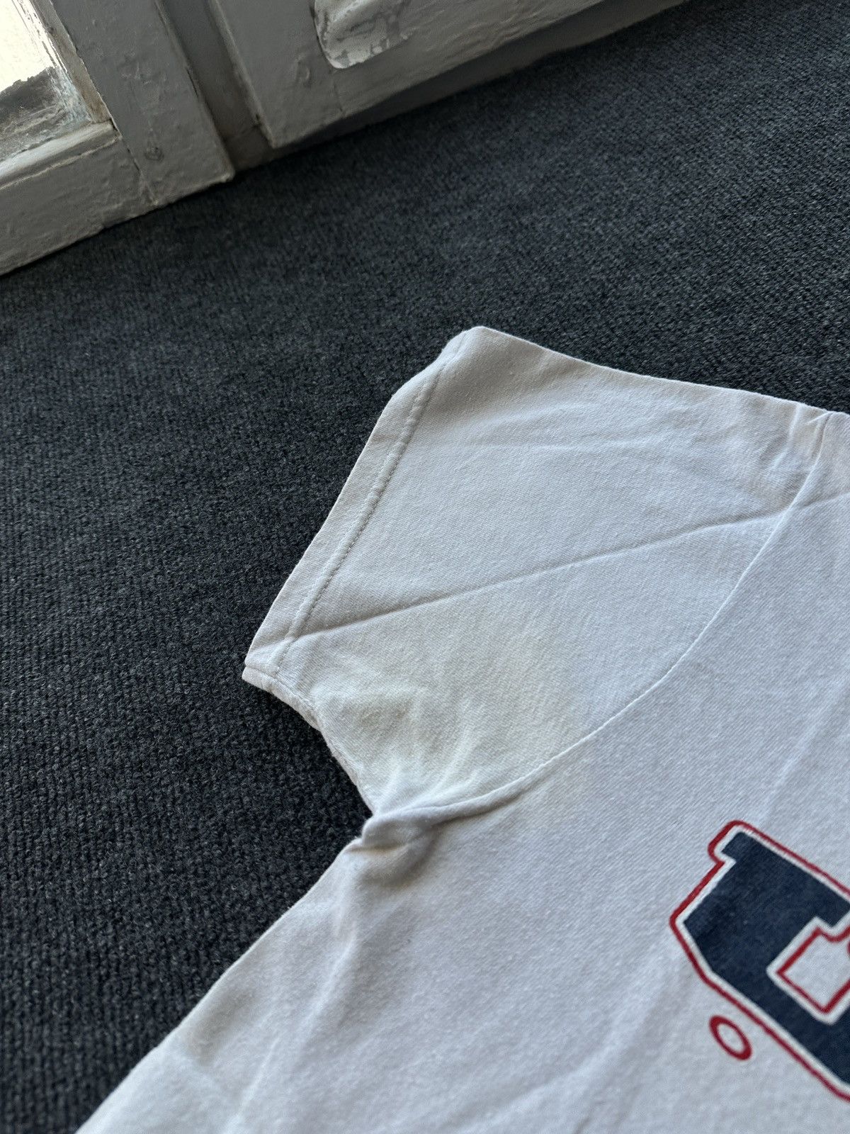 Vintage 🚨USA NEW YORK RARE WHITE DISTRESSED TEE BIG LOGO BOXY FIT Size US S / EU 44-46 / 1 - 7 Thumbnail