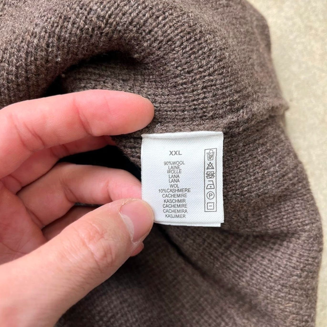 Vintage VINTAGE Alan Paine Wool Cashmere Knit Sweater Blazer Brown Jacket 2XL Mens Long Sleeve Cardigan Brown Wool 2XL Mens Size US XXL / EU 58 / 5 - 3 Thumbnail
