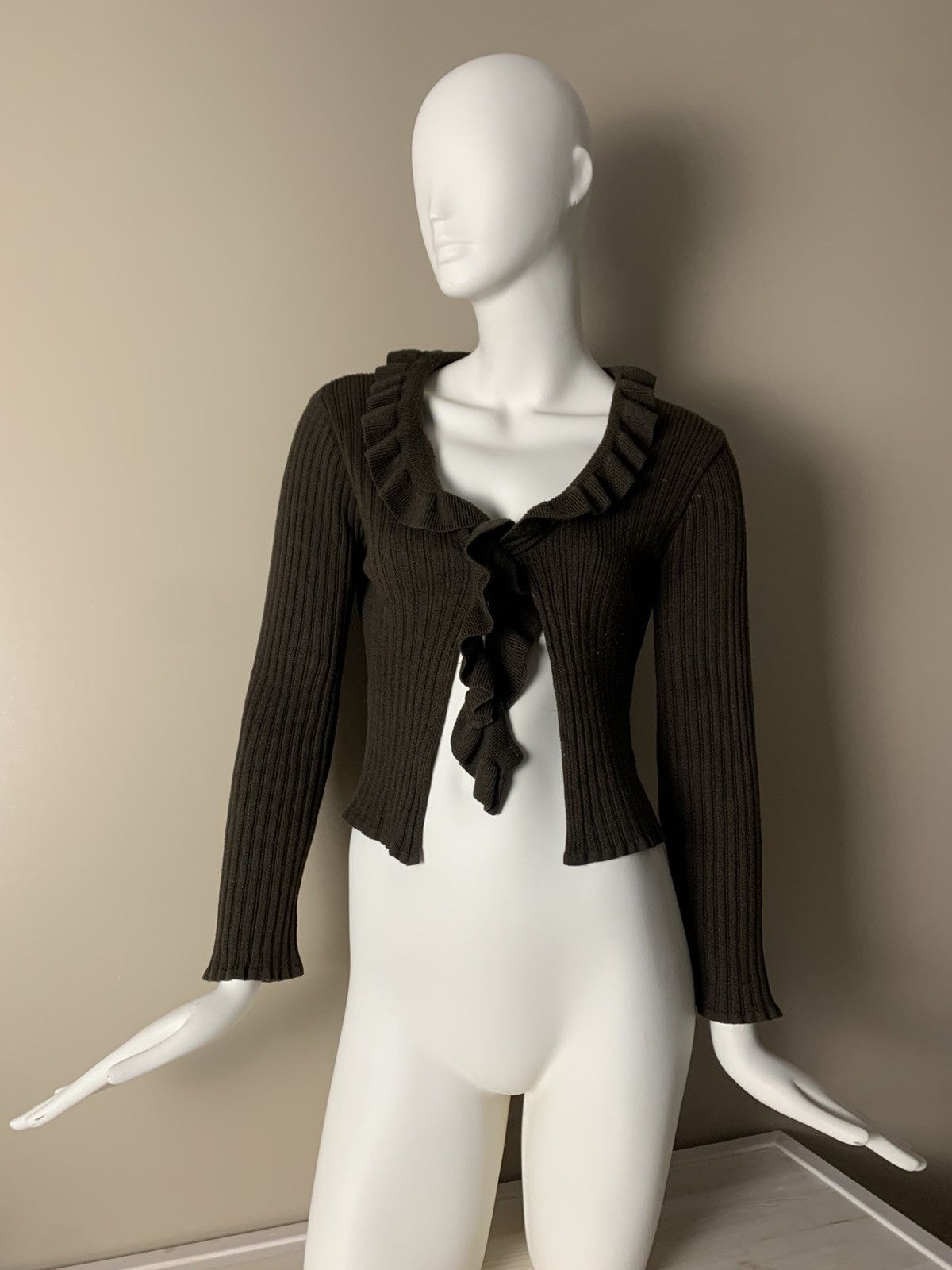 If Six Was Nine VINTAGE CROPPED BOLERO CACHE CACHE SWEATER Size M / US 6-8 / IT 42-44 - 1 Thumbnail
