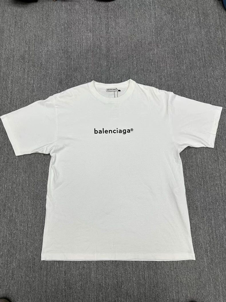 Balenciaga Balenciaga Mailbox letter short sleeve Size US M / EU 48-50 / 2 - 1 Thumbnail