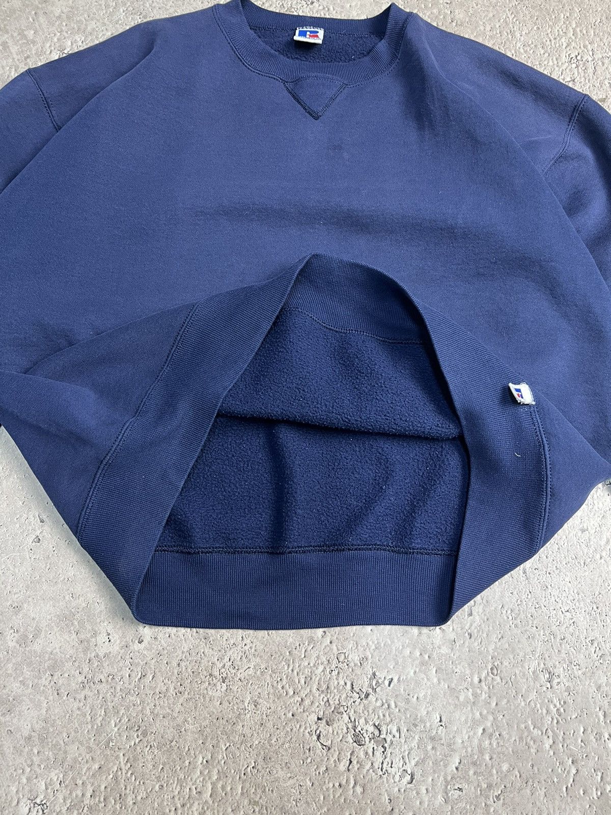 Russell Athletic × Vintage 90s vintage blue Russell Athletic Blank Sweatshirt L AE82 Size US XL / EU 56 / 4 - 5 Thumbnail