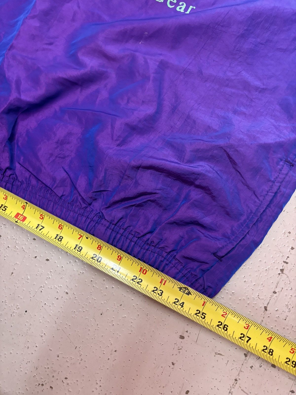 Vintage ***FINAL DROP***RARE 90s SURF STYLE OVERSIZED WINDBREAKER OS Size US XXL / EU 58 / 5 - 5 Thumbnail